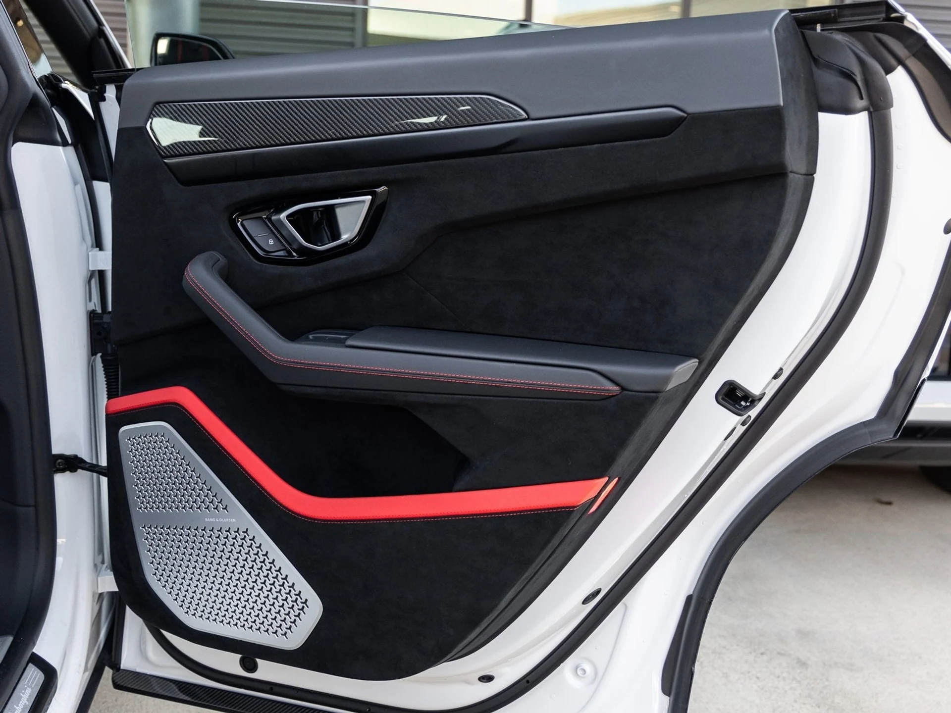 mph045_560692784_46_99fedad155