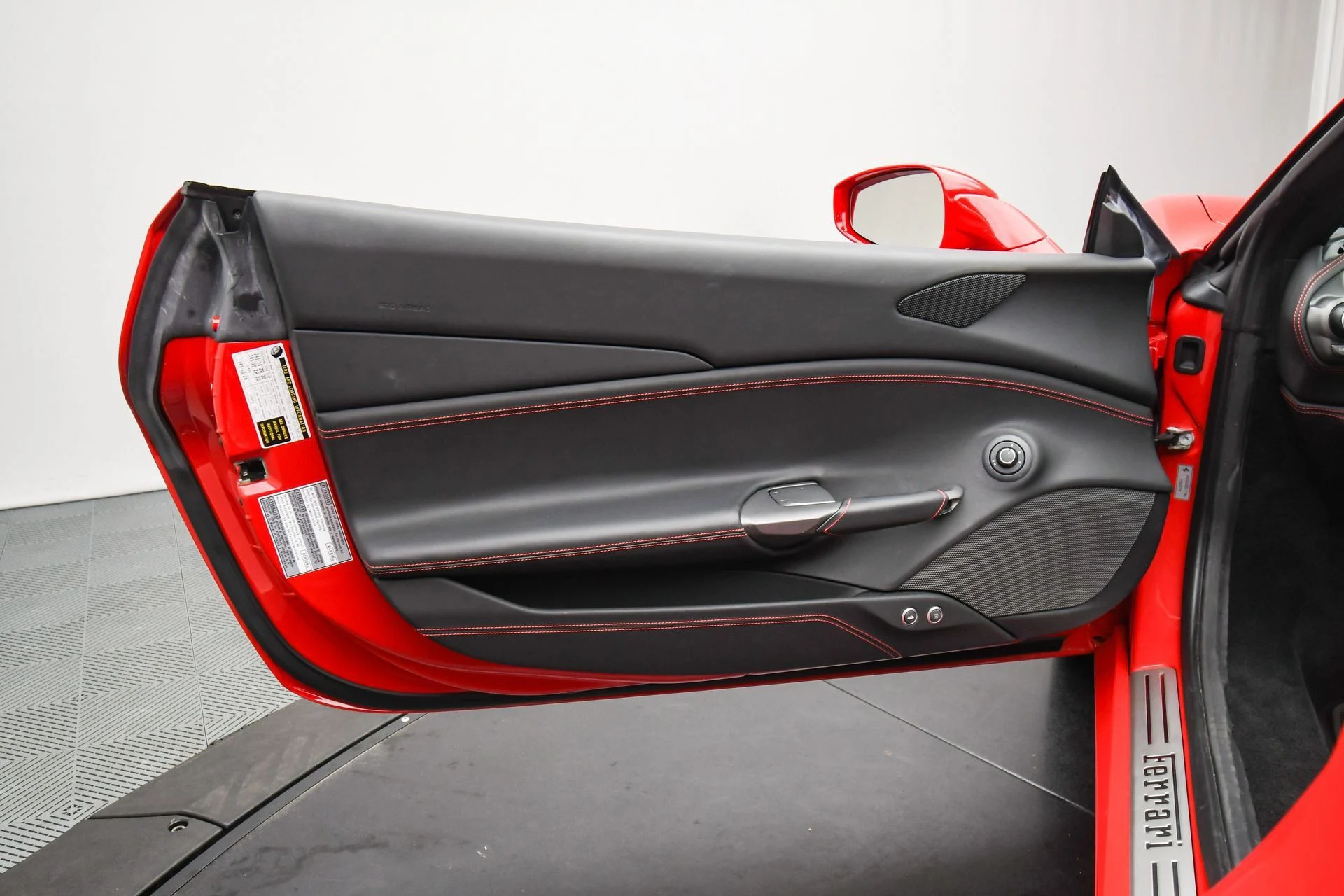 mph045_60664927_acb8526a82964c6a94994f10abdcea0c_8587b7df78