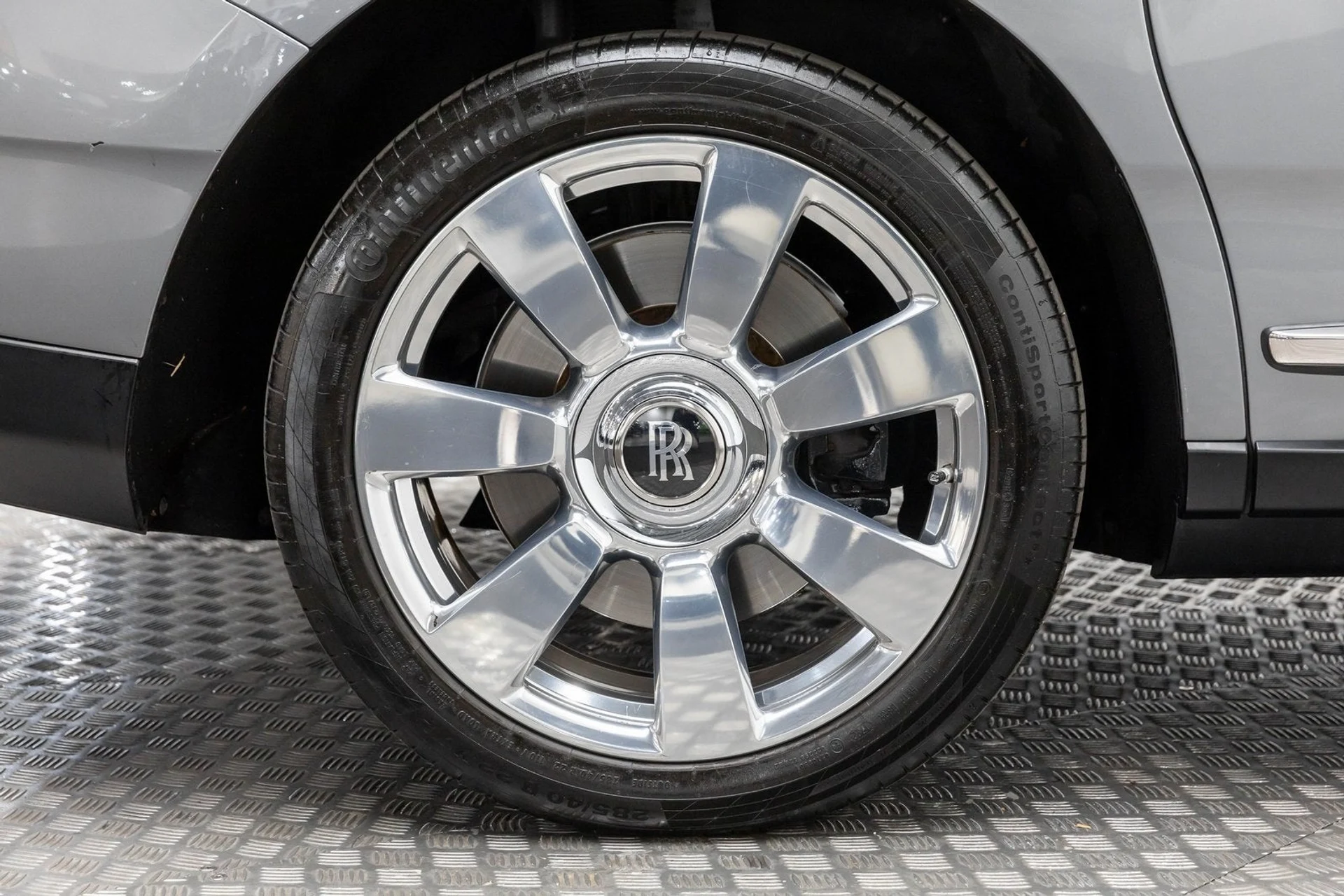 mph045_614634834_46_cd182508b7