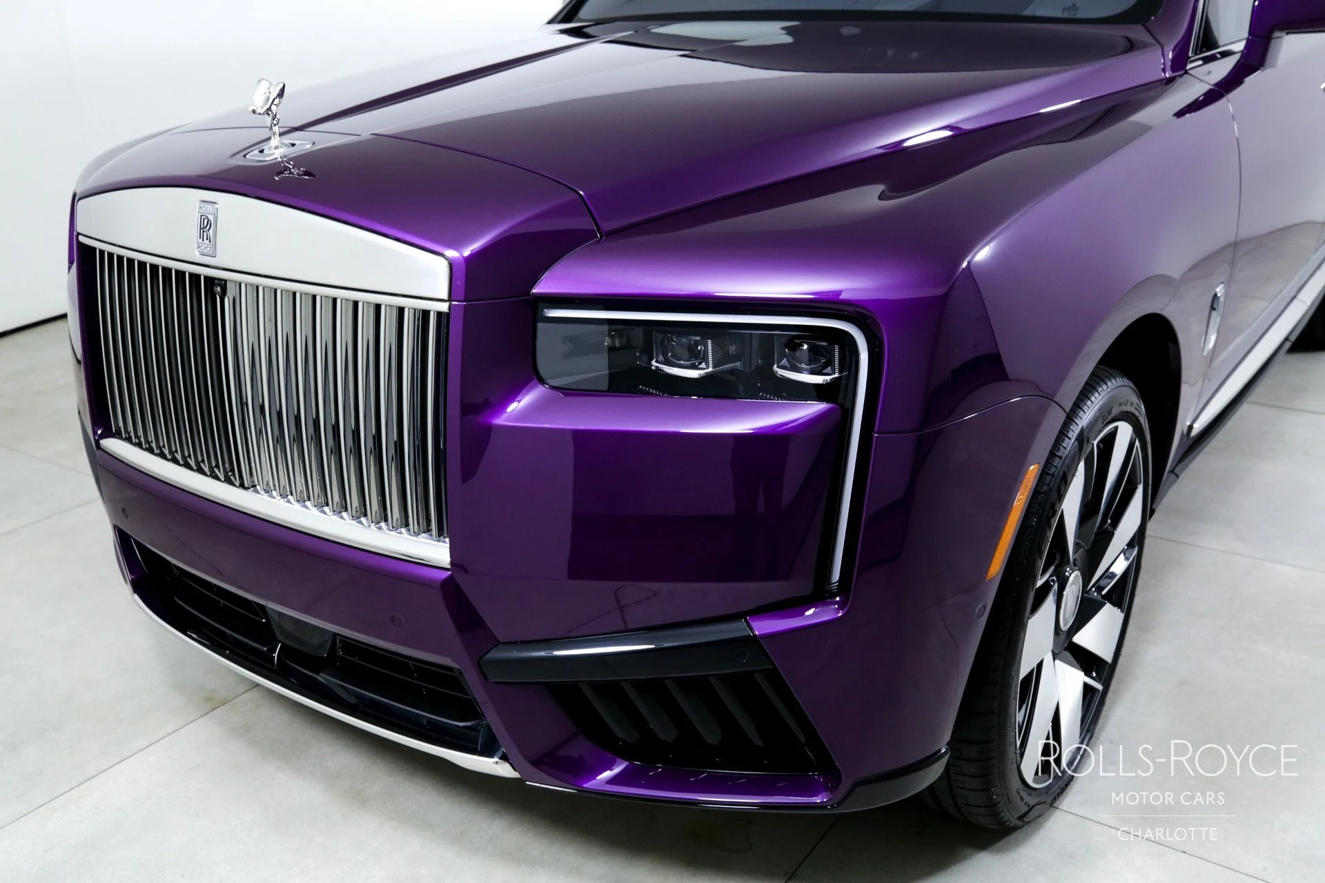 mph045_614750414_Used_2025_Rolls_Royce_Cullinan_1748382671_aa4629e202