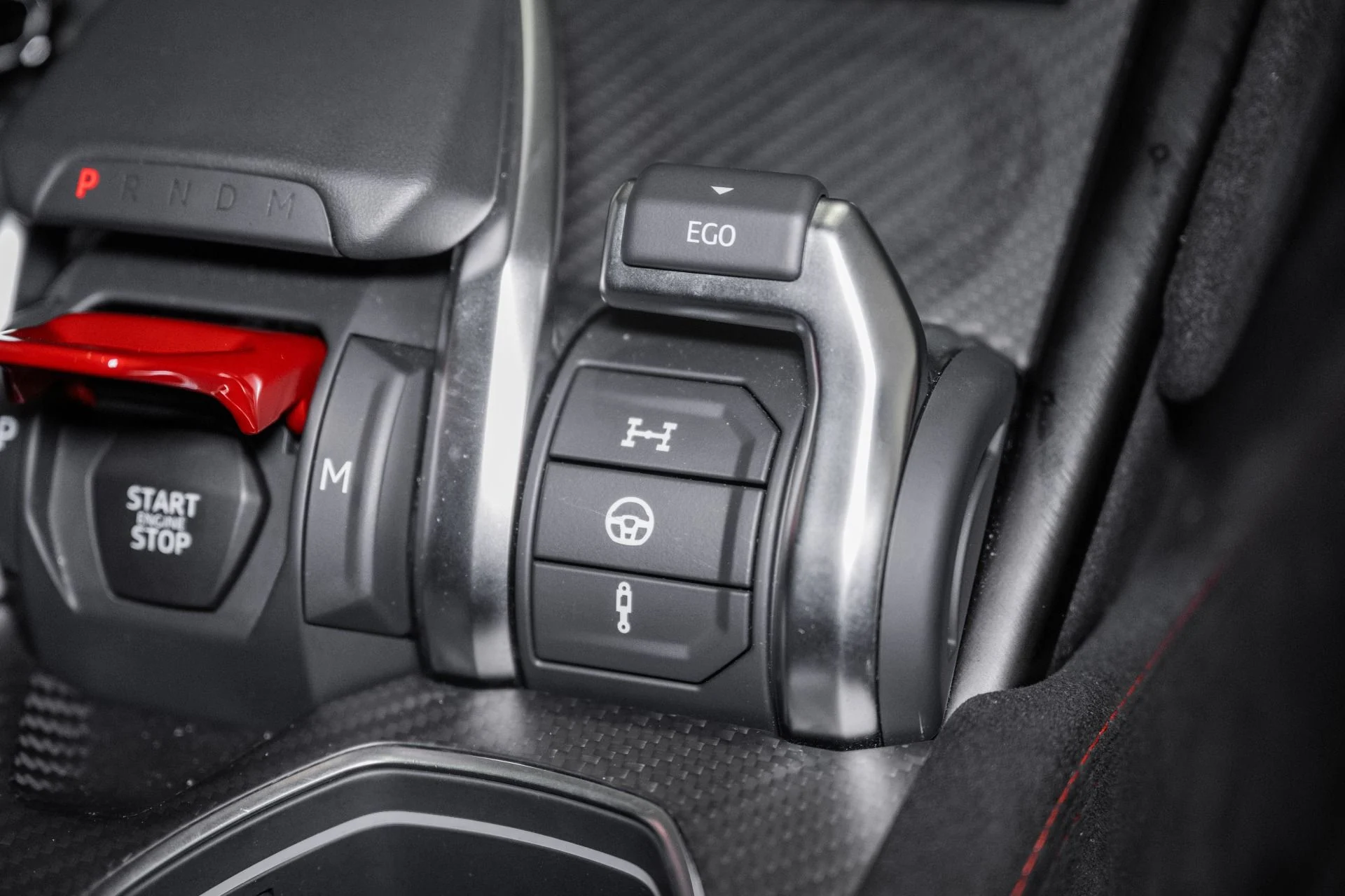 mph045_631681936_Used_2024_Lamborghini_Urus_Performante_1777998986_579043bce5