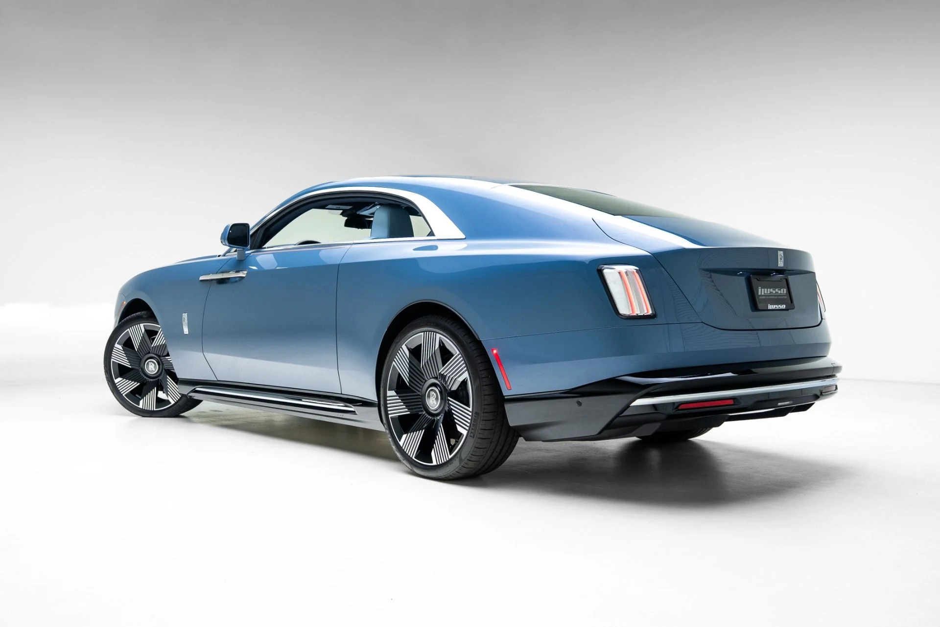 mph045_648162696_Used_2024_Rolls_Royce_Spectre_1775065026_fbf7459f20