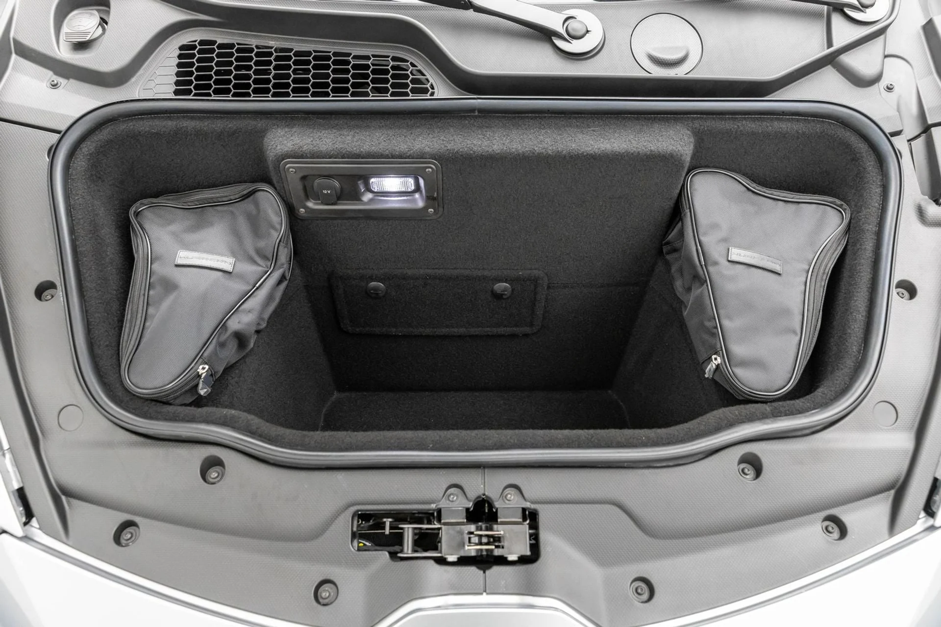 mph045_653374782_46_0068c80e79