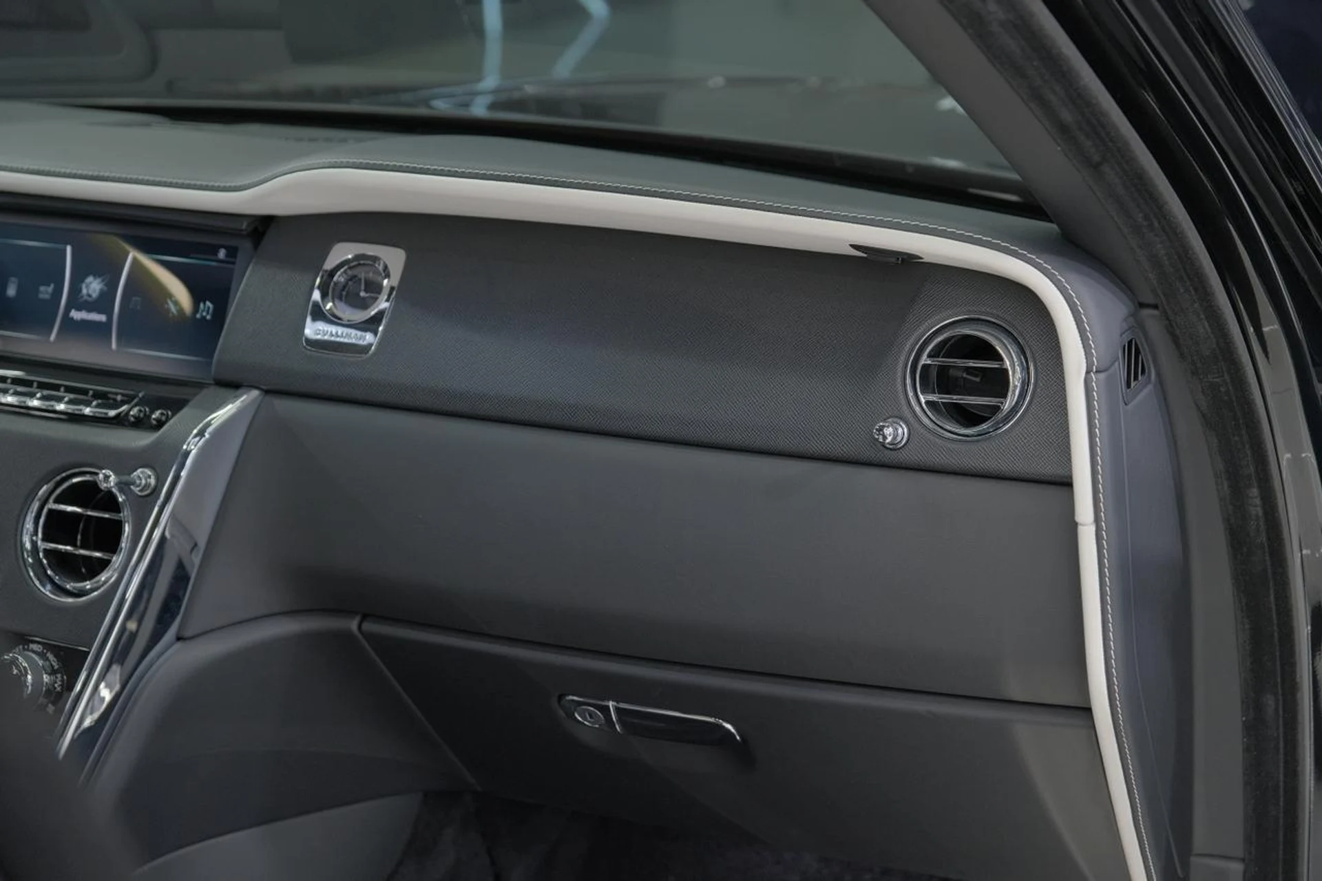 mph045_673134299_2226c6c8f36c2c47523674daf0f520af_945c1f4e32