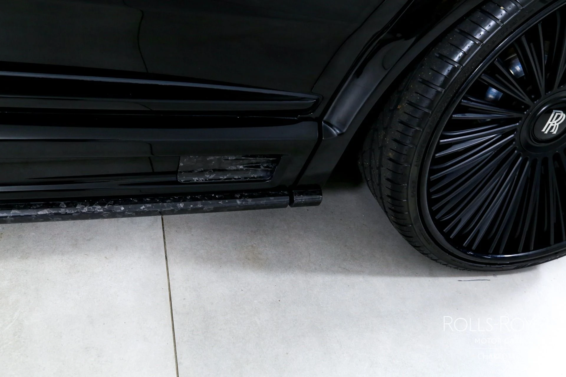 mph045_674763190_Used_2024_Rolls_Royce_Cullinan_1764777967_c97909719a