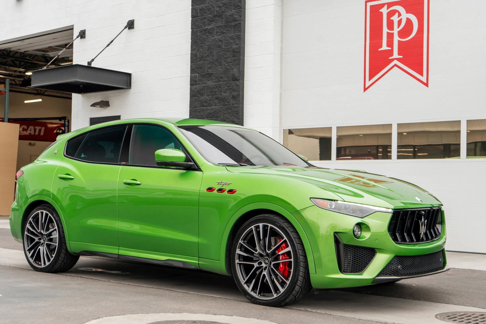 mph045_683991084_46_4c596b357a