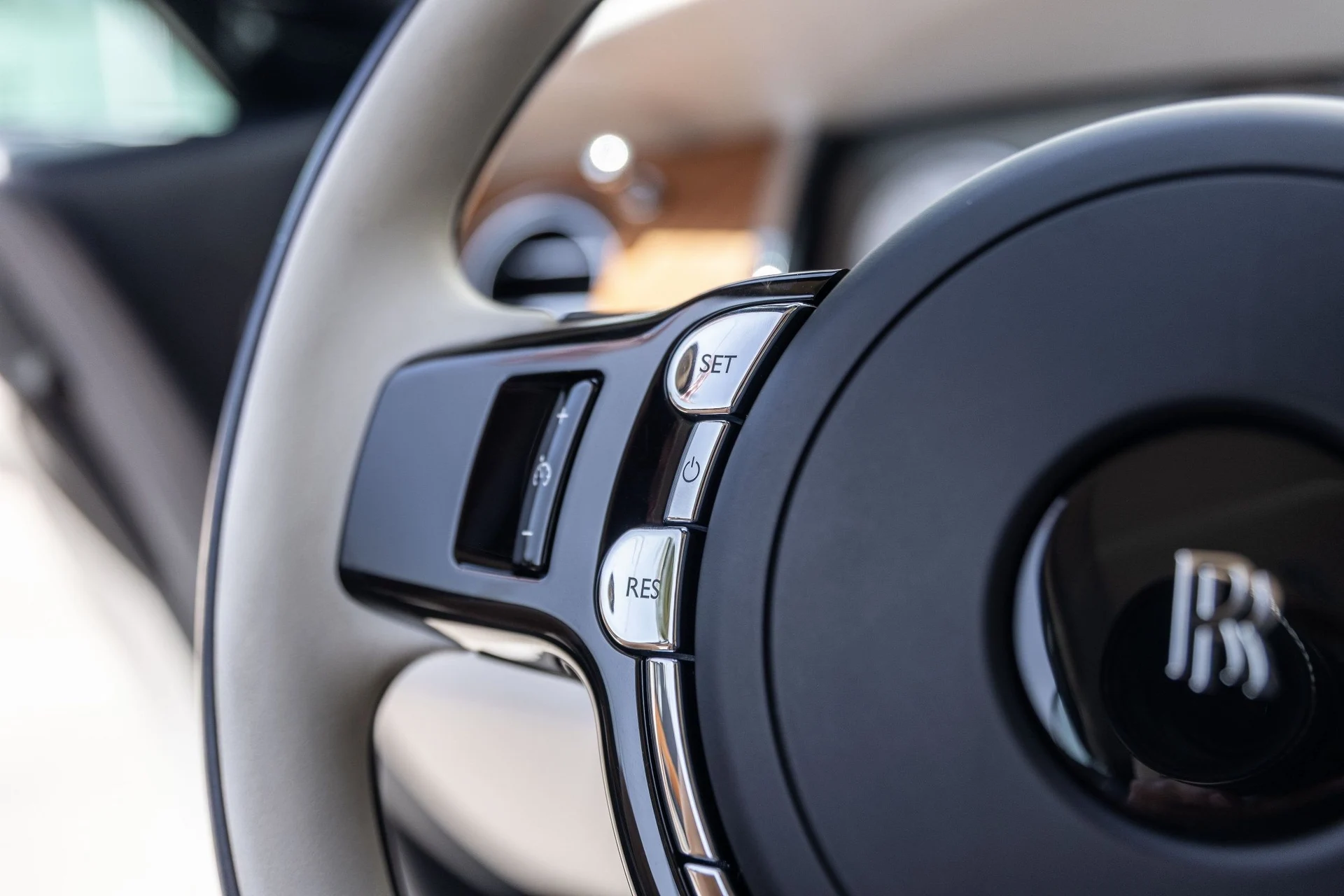 mph045_684715505_Hi_Tech_Luxury_Imports_LLC_SCA_666_D50_HU_107224_image_45_1da936a3d1