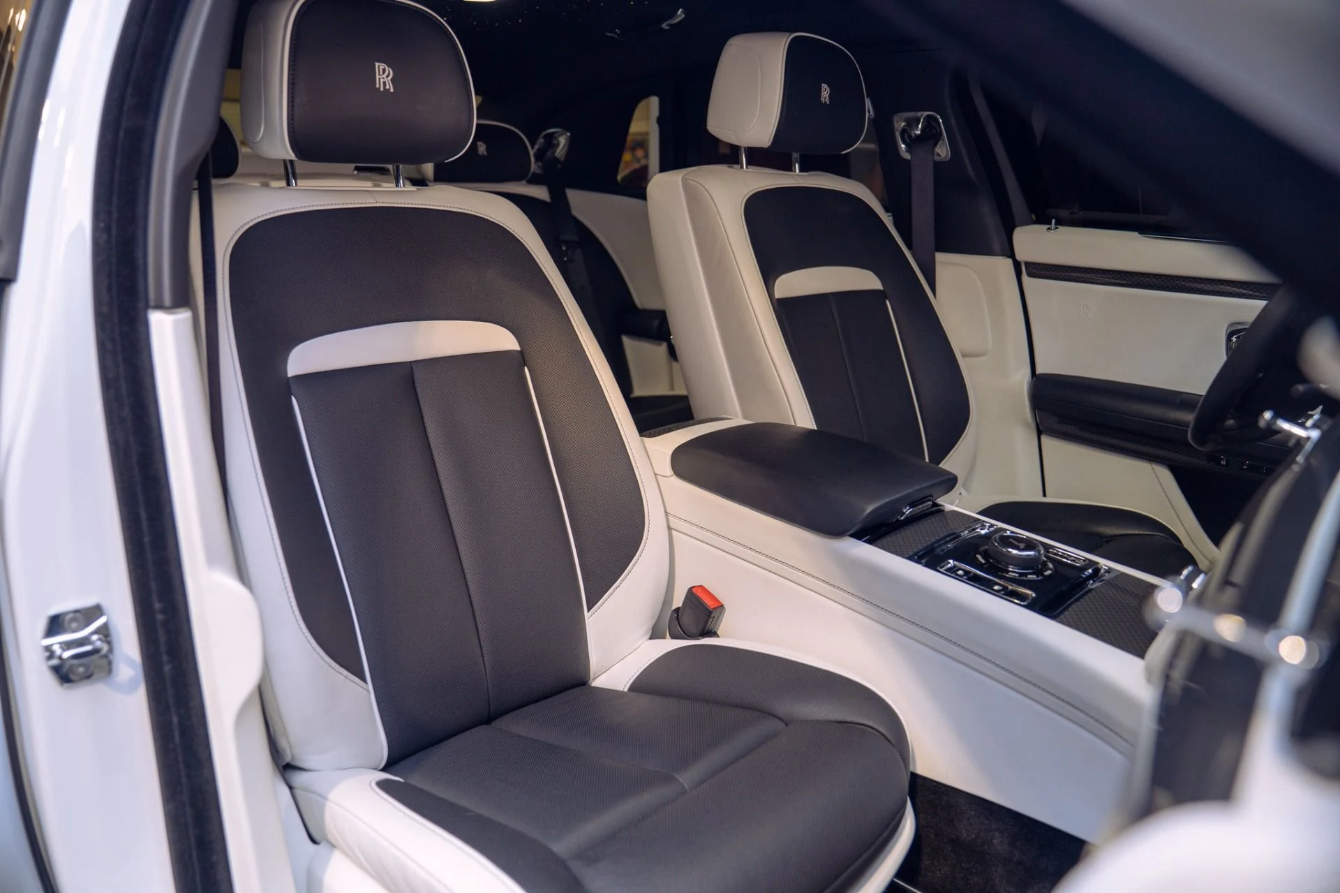 mph045_691932856_Used_2022_Rolls_Royce_Black_Badge_Ghost_Rear_Theater_and_Trays_Full_Carbon_Interior_Package_1790797785_334d571cab