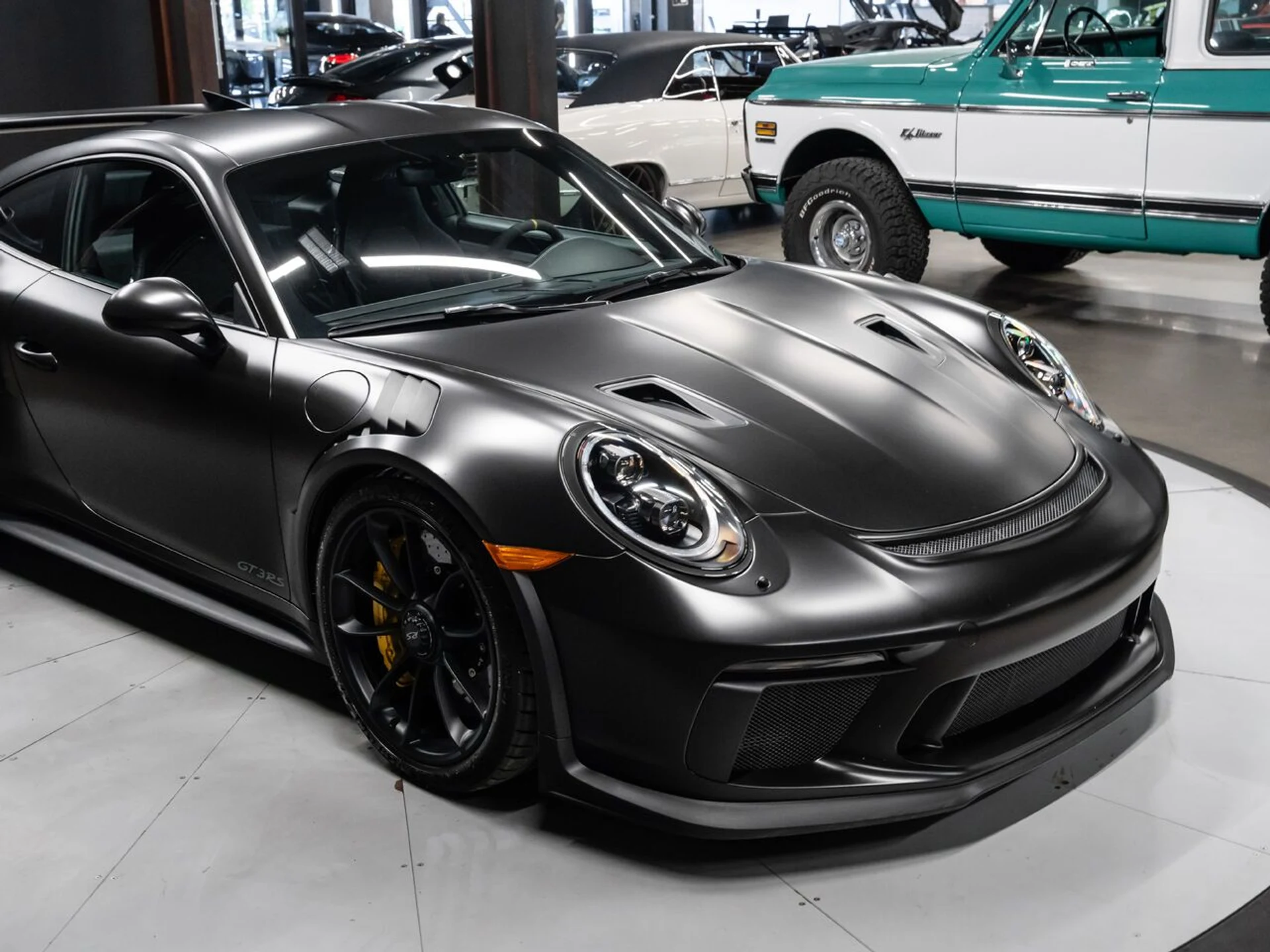 mph045_693404842_porsche_911_2019_cc267864b7