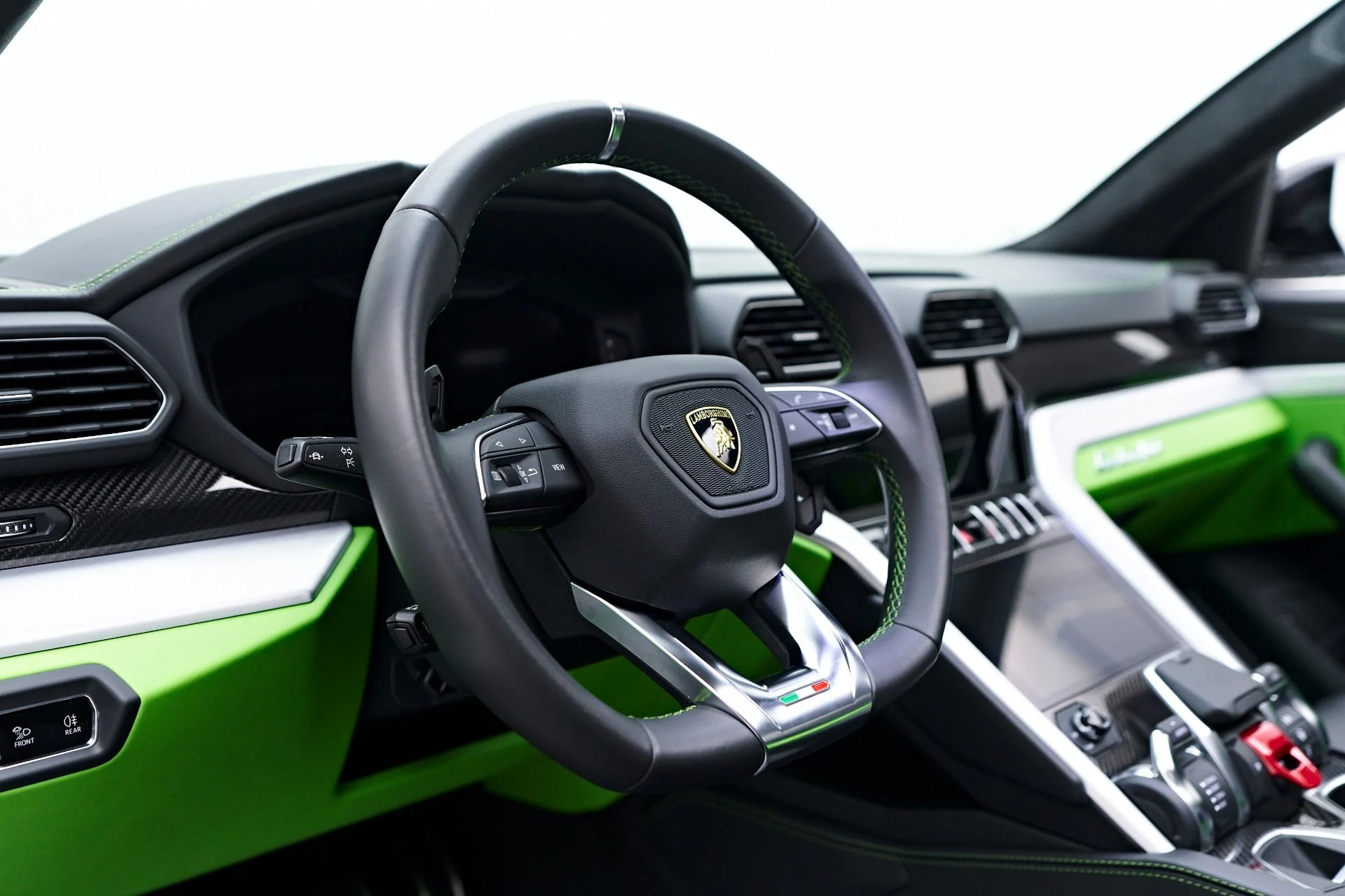 mph045_699883425_Used_2022_Lamborghini_Urus_Base_1758404817_040303e15f