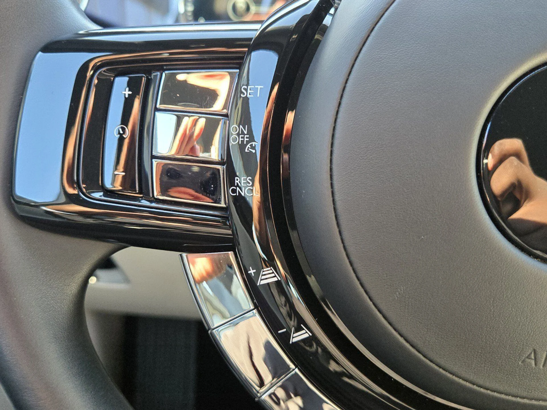 mph045_711845215_ad3a357dd597831e08e552eb9ea9b724x_1c114584c4