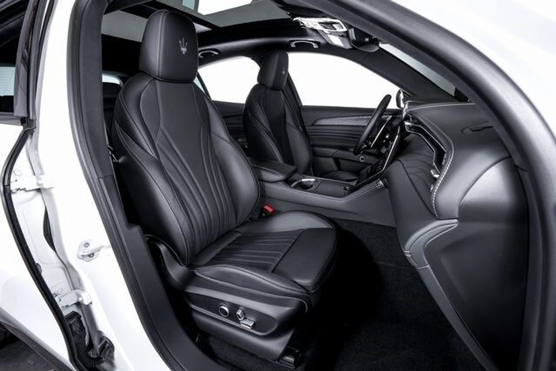 mph045_713632465_32ed3a21f5101ef1c889f0c55258b4c6x_86ddb9addd