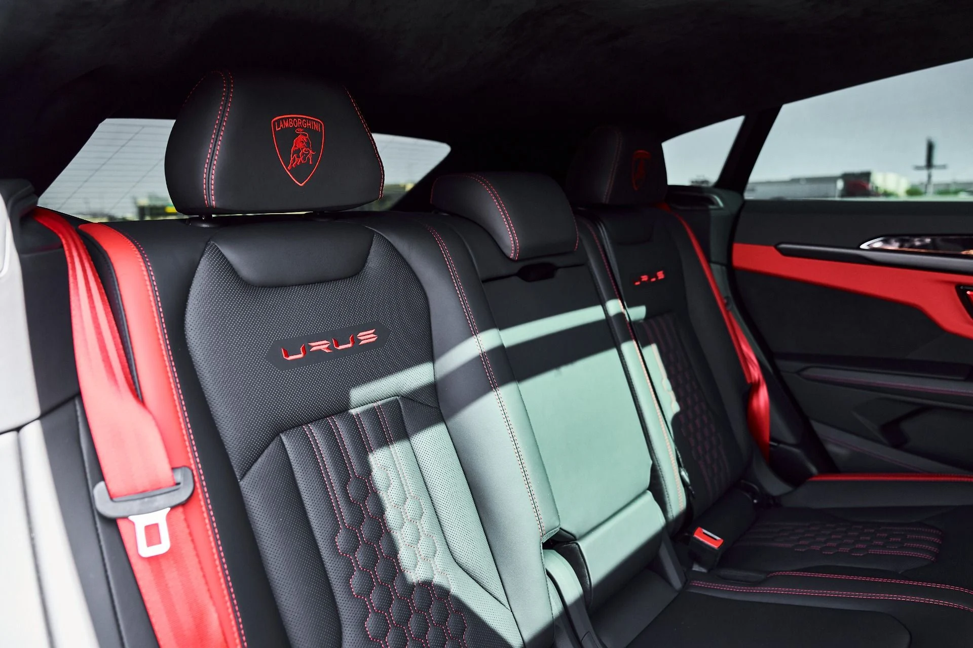 mph045_723746875_Used_2023_Lamborghini_Urus_S_1780536004_051f44577e