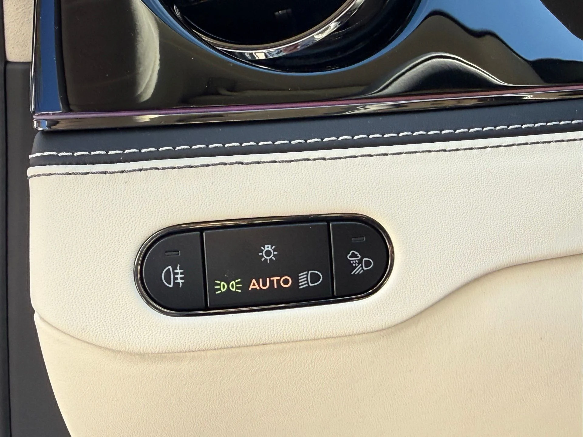 mph045_730375742_858802c1c1184e71b157b7f147ea9cf9_f02a873ef5