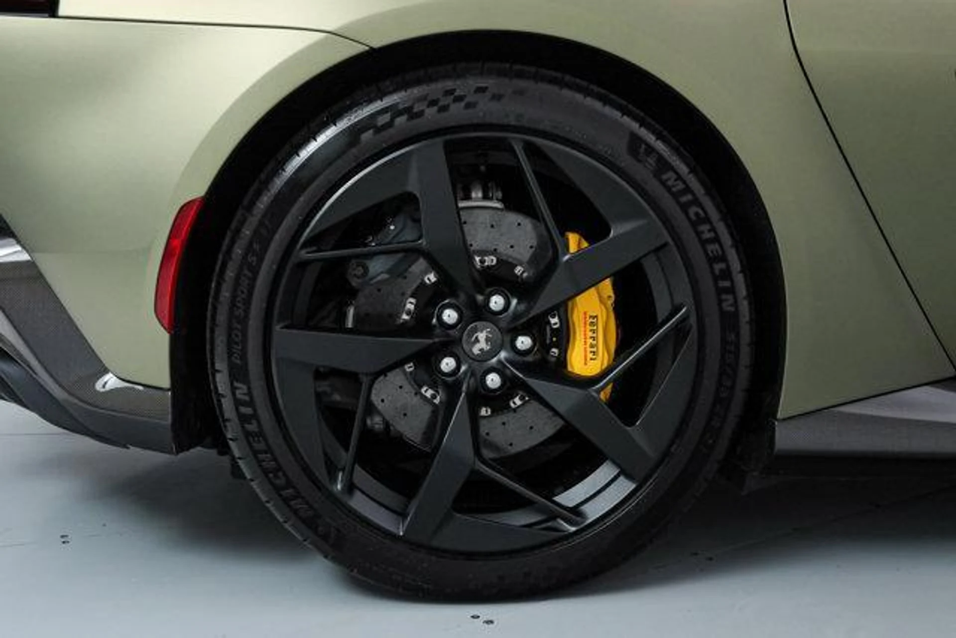 mph045_73369547_5_qb_A8o_X_On_RE_Rek2_R_Uwavk_Ch_ZJQ_f2801b1f3e