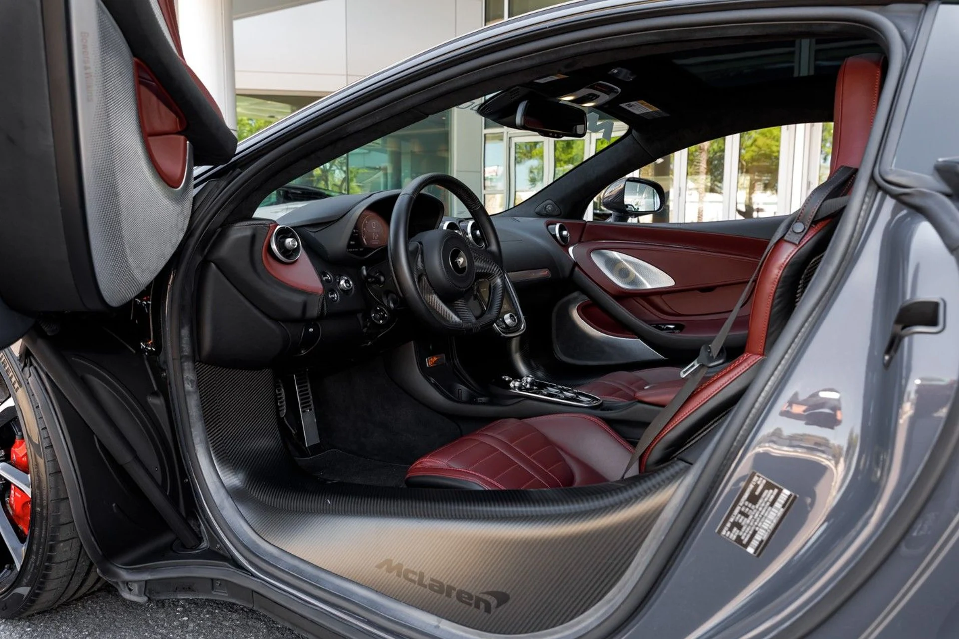 mph045_739306395_467_p46_l_71fdfe5910