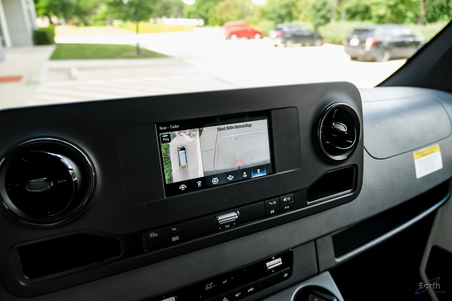 mph045_739481021_9f78a1a99ba7cc42940fbe45e1d3c371x_edf48b95e4