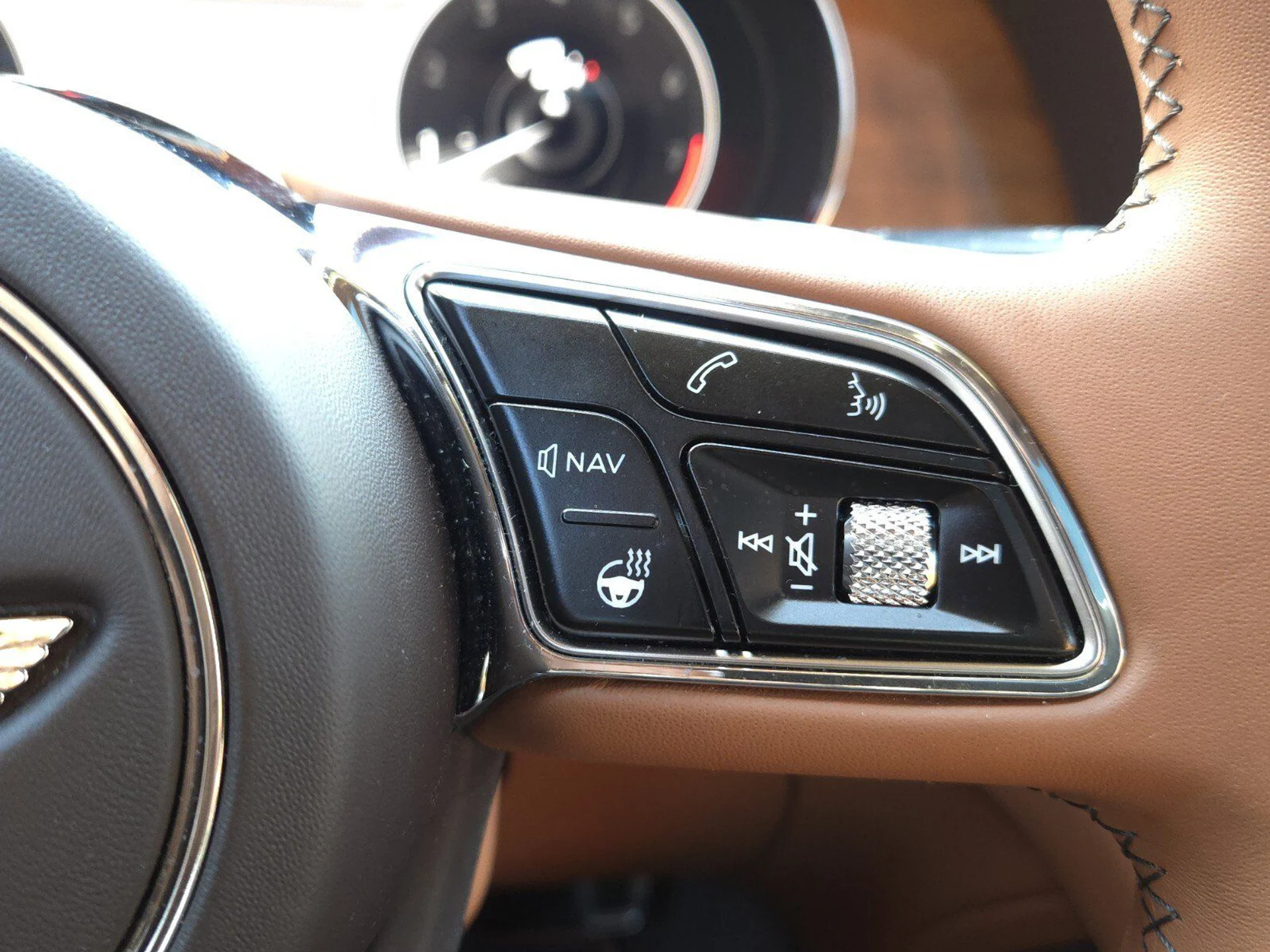 mph045_740125006_a777f5d85ef24a6a3b3be7270a6580c1x_5475709266