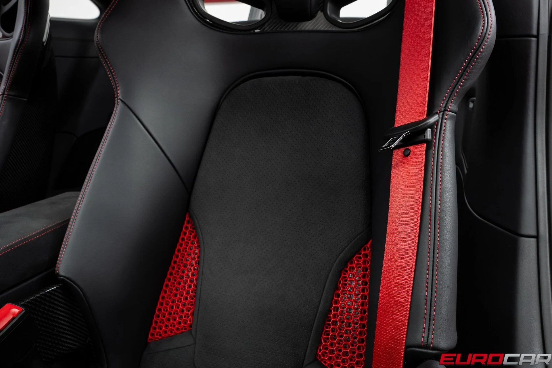 mph045_740813727_image_46_ea98e841bd