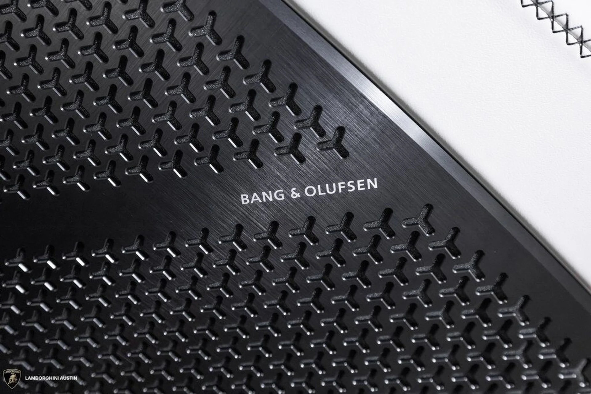 mph045_767356597_bf7aaac348af45daa341328b76bce009x_251ae95999