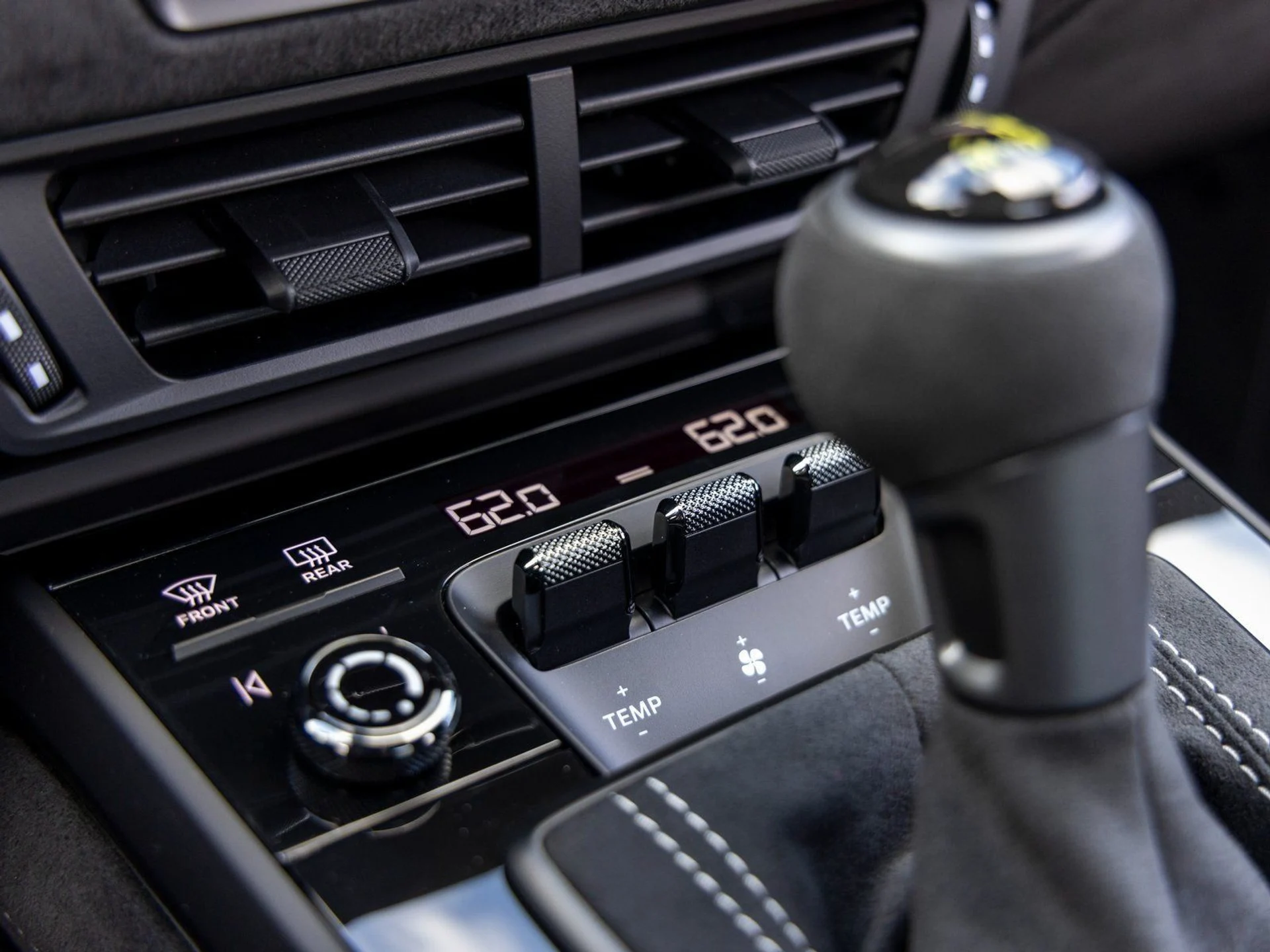 mph045_76741858_46_7682ce8601