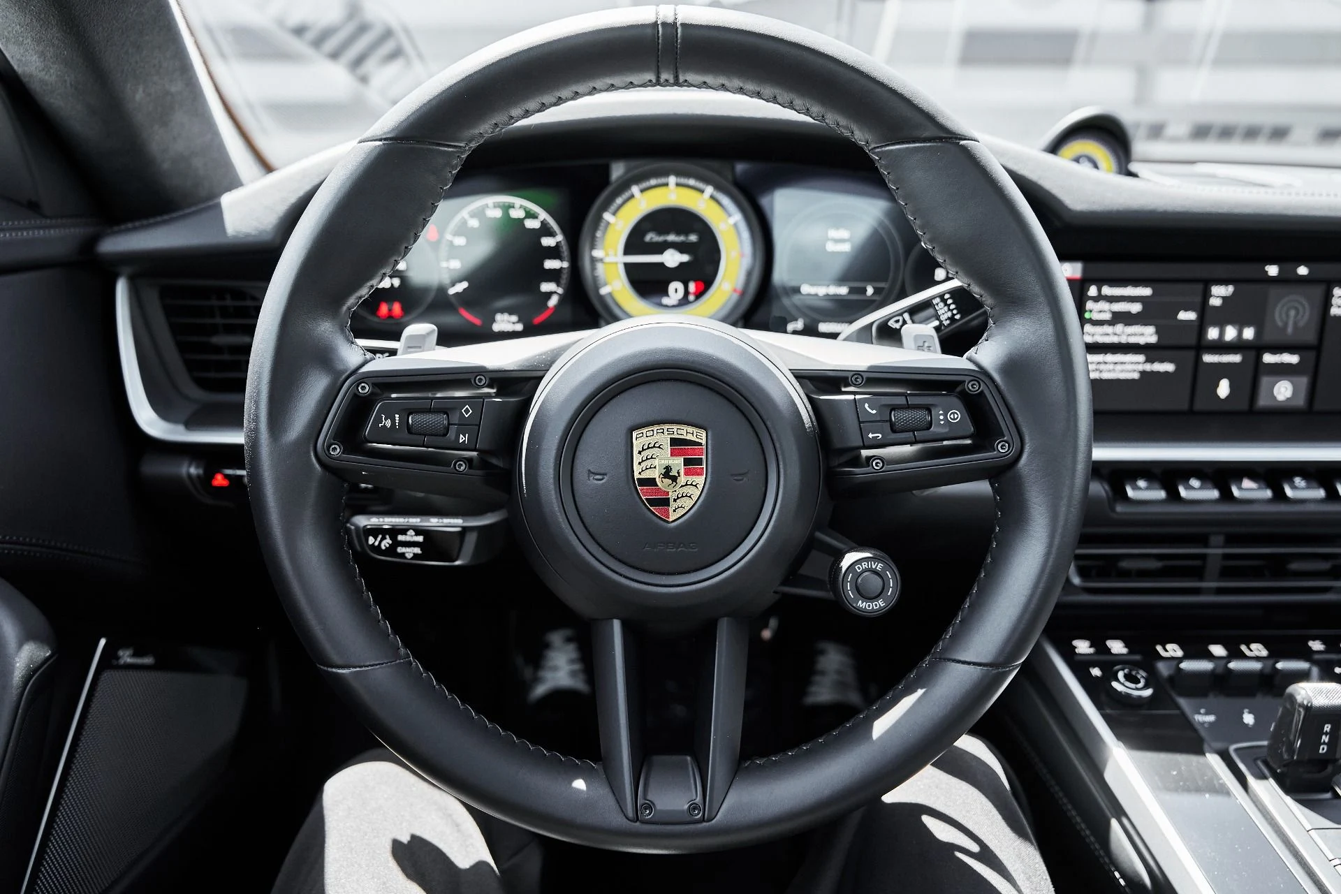 mph045_781210988_Used_2021_Porsche_911_Turbo_S_1781810475_7e16c21dd9