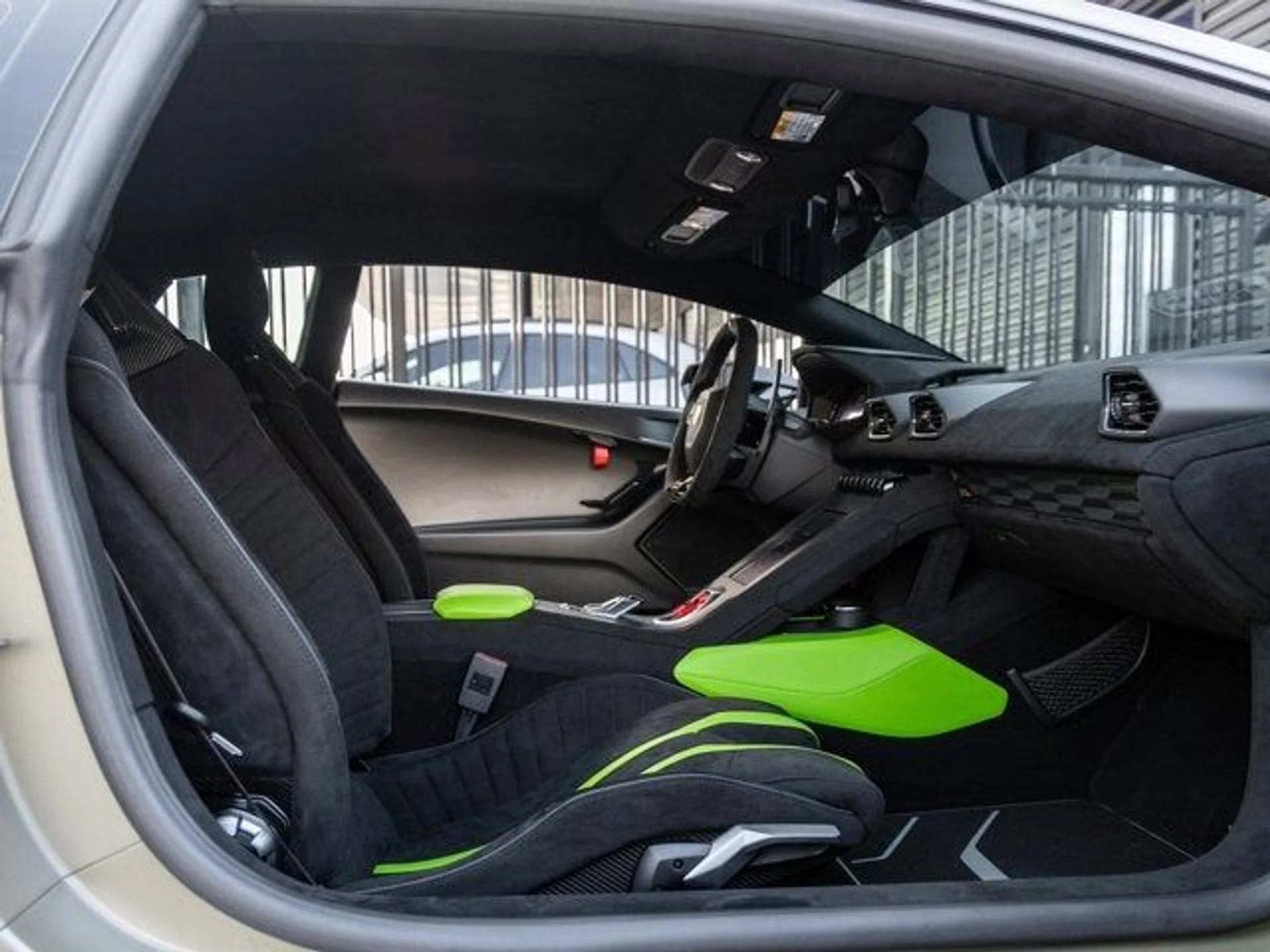 mph045_80177780_46_d439a449c3