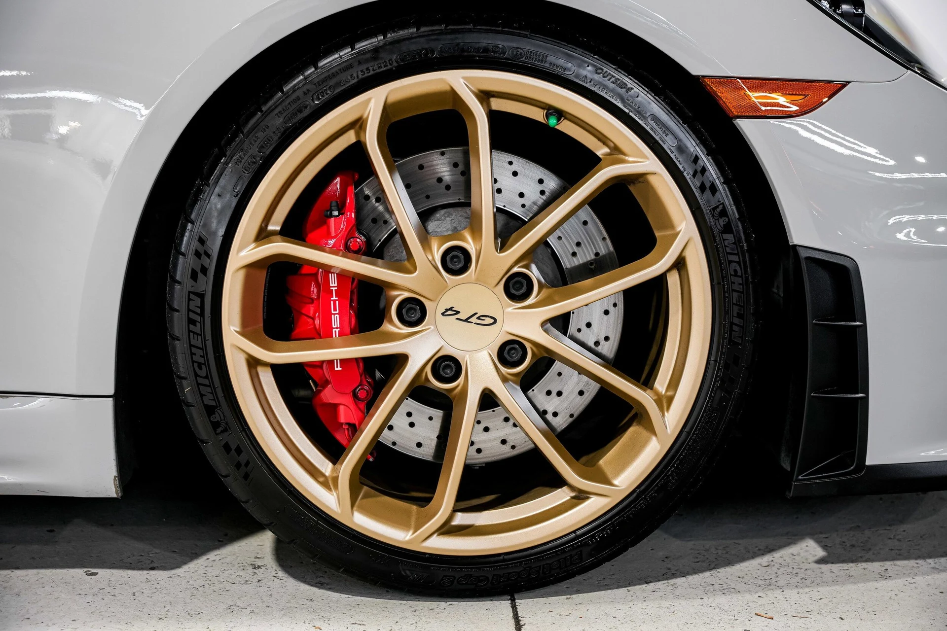 mph045_806007471_8a5613f98cfe76017ca4f836a971e5e5x_8c629018bd