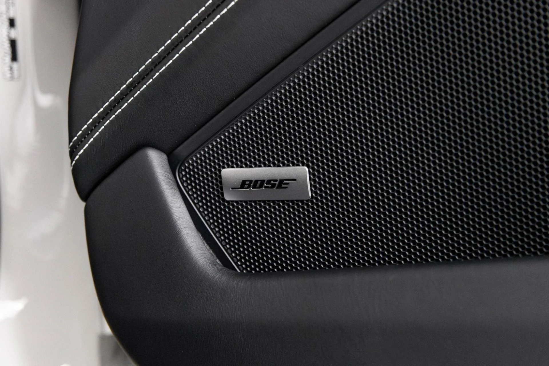 mph045_810540678_Used_2024_Porsche_911_GT_3_Touring_1761003658_b51570a239