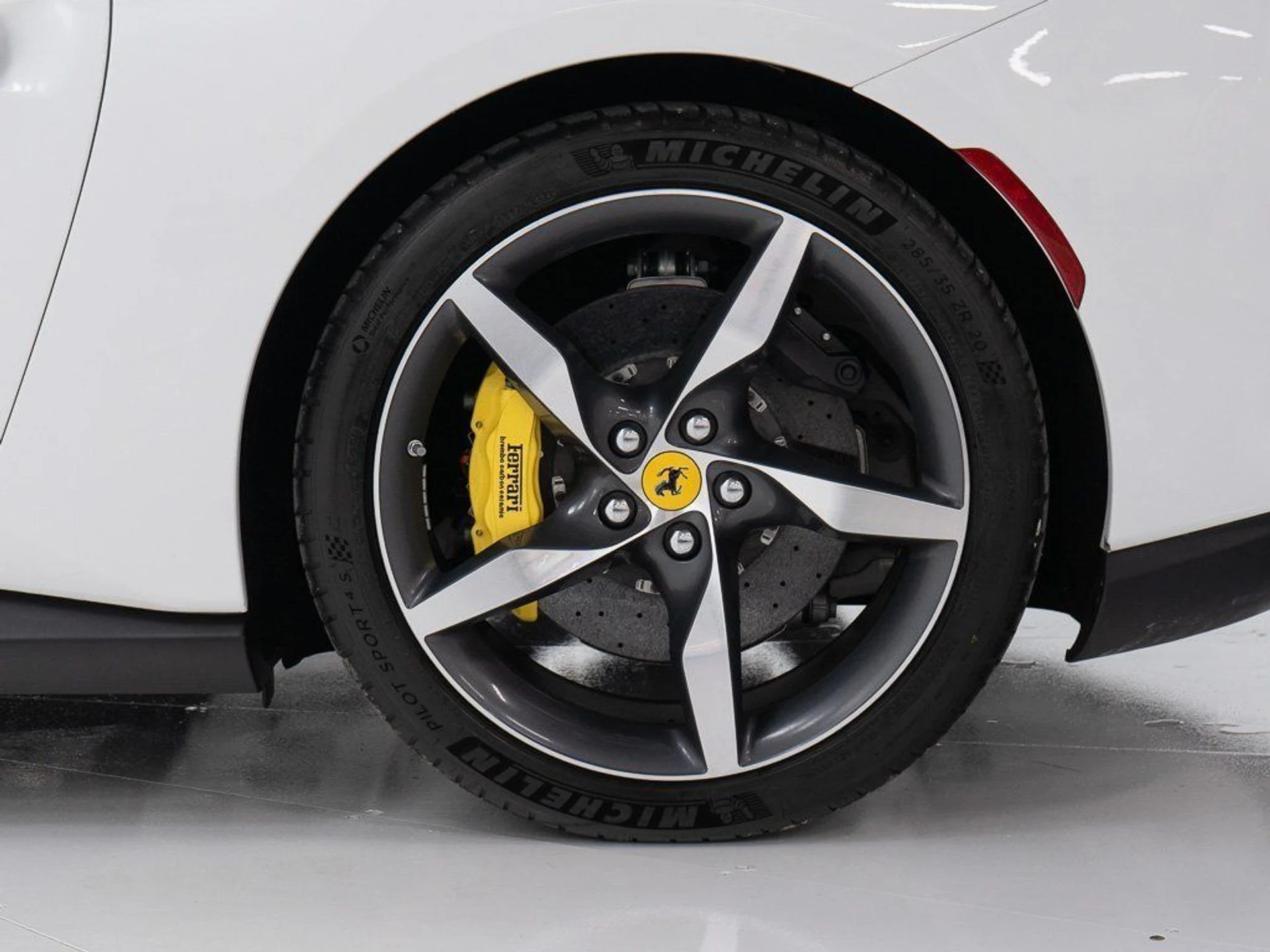 mph045_827091570_56d51b2143f618a23fddfce7f4d368d9_286c1e34fd