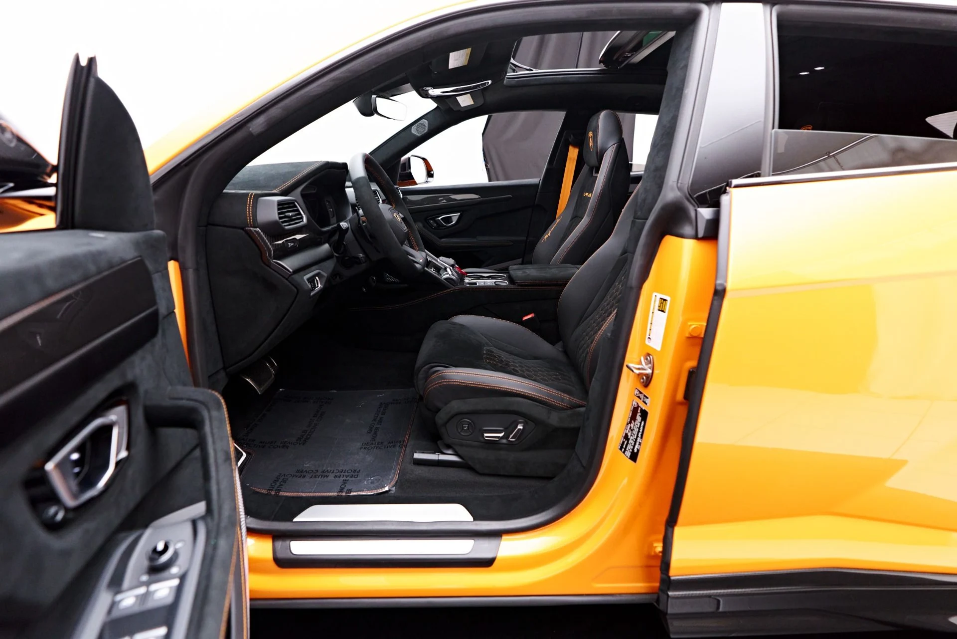 mph045_832008932_Used_2023_Lamborghini_Urus_Performante_1758074145_c71598ce44