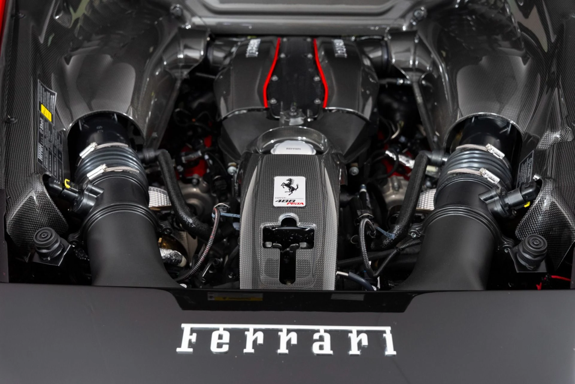 mph045_838104643_Used_2019_Ferrari_488_Pista_1760379304_311bd0eb3d