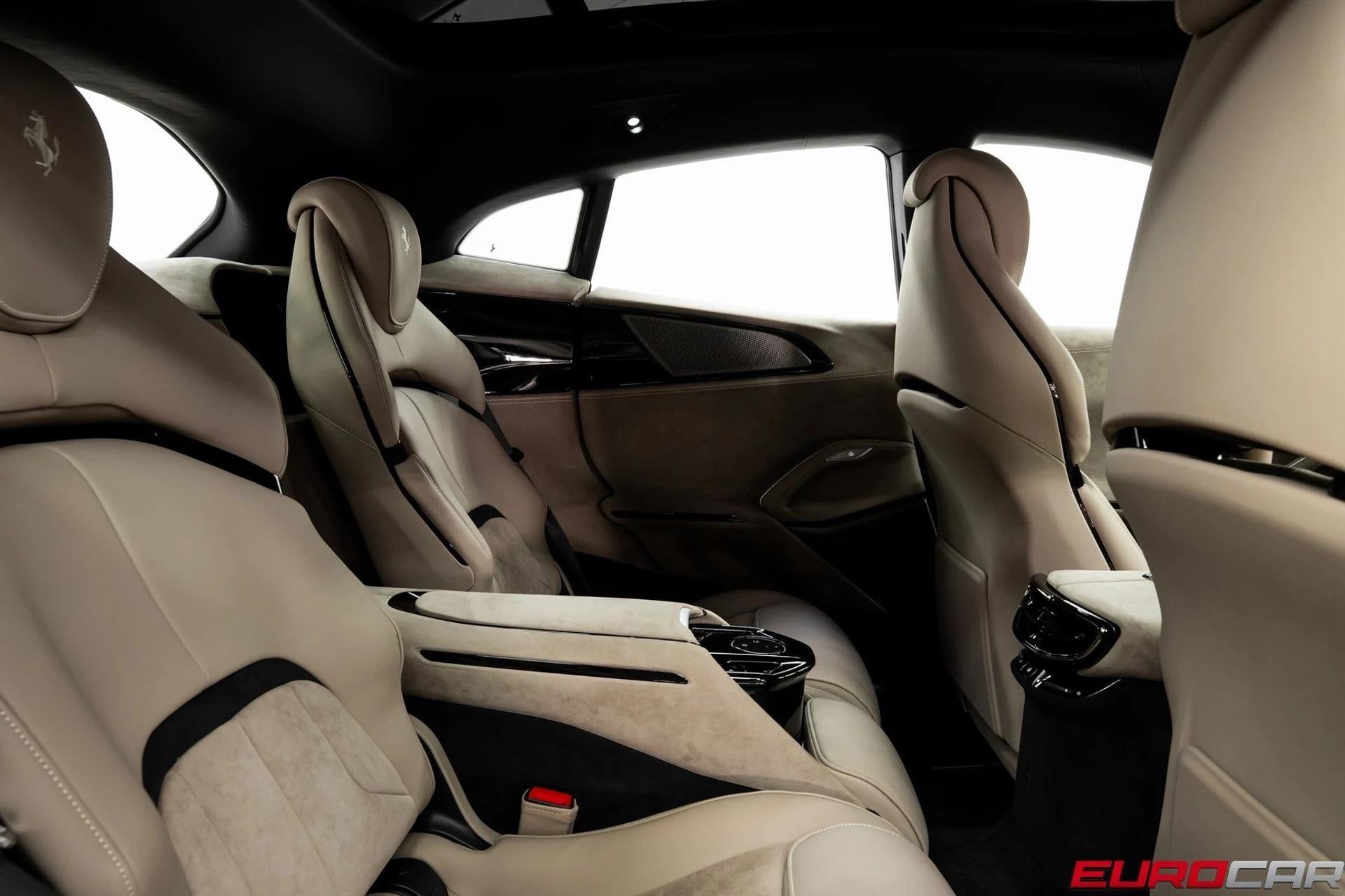 mph045_839486678_image_46_e1a43e262e