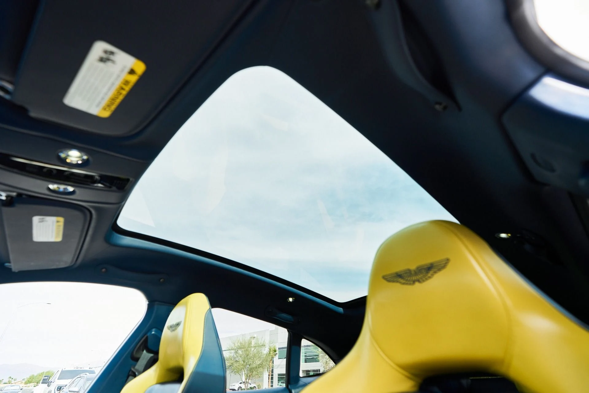 mph045_848185886_Used_2023_Aston_Martin_DBX_707_1762900383_6e3da79dcc