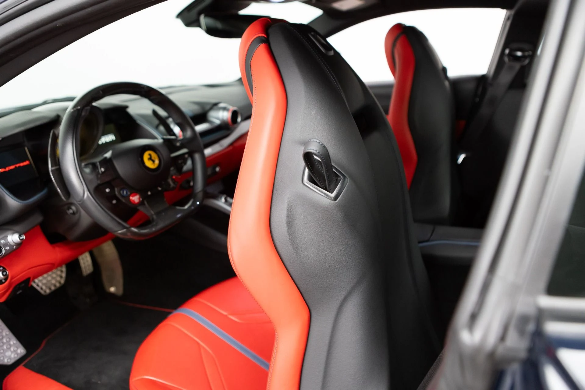 mph045_851550534_Used_2020_Ferrari_812_Superfast_1779459079_1bc1e20a7e