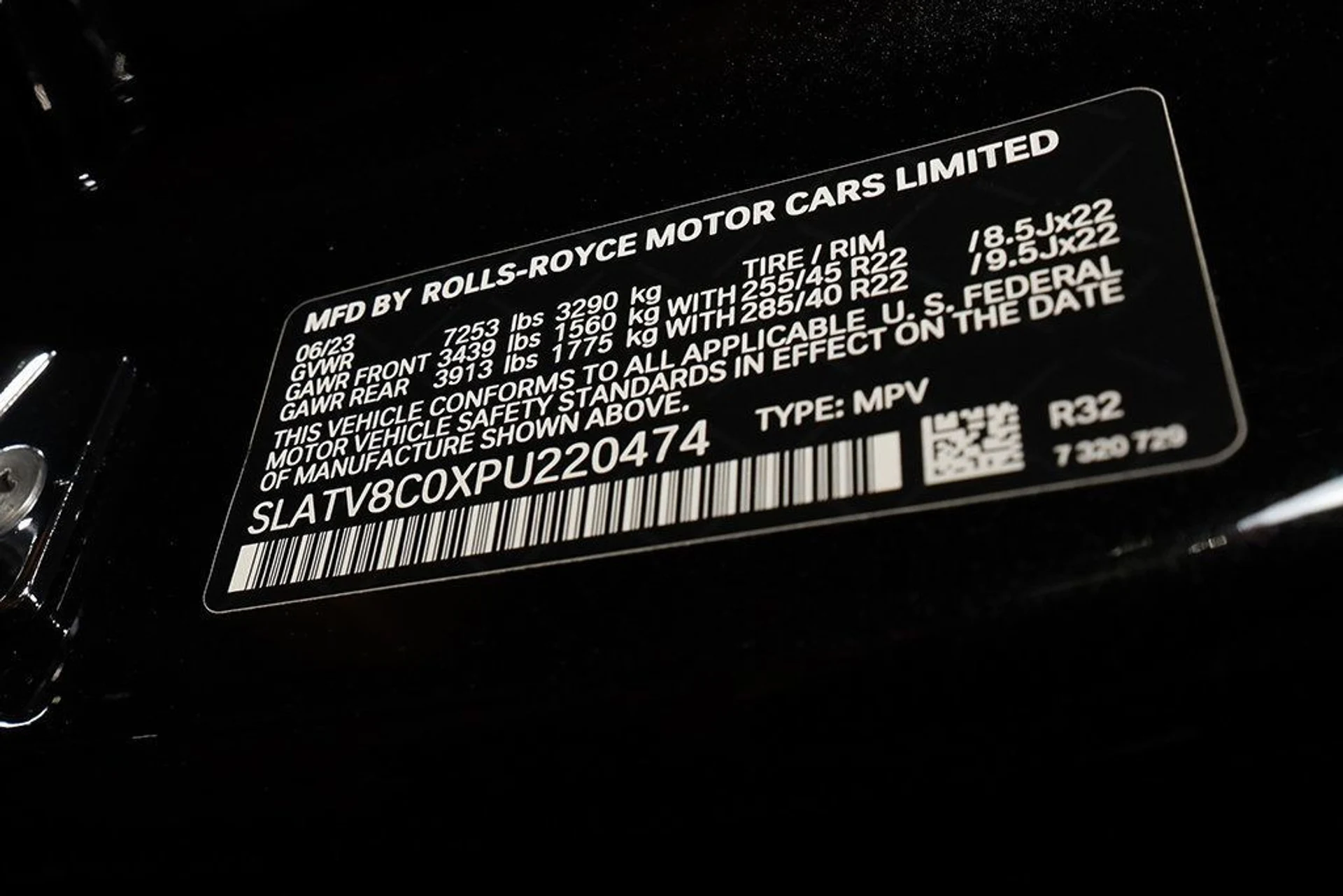 mph045_856279996_used_2023_rolls_royce_cullinan_blackbadgesportutility_9689_23001935_46_1024_d1d9021be8