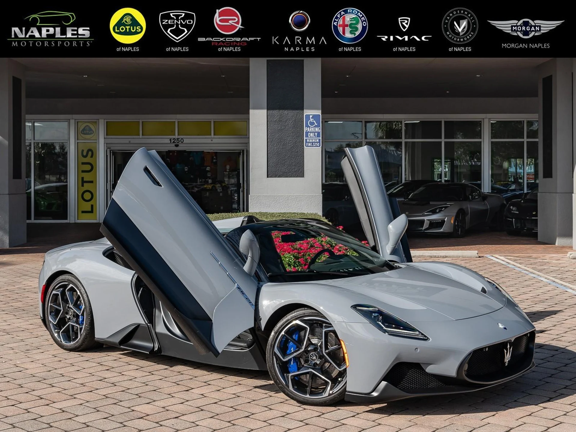 mph045_865095563_Used_2023_Maserati_MC_20_Cielo_1753203997_057344a83a