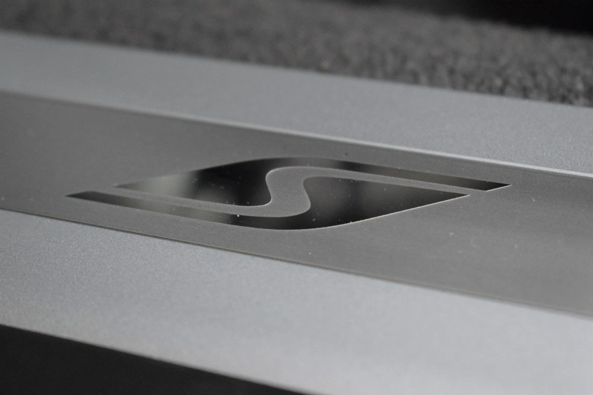 mph045_867325998_0590fc515ab9c9dabaa9442de1a4f974x_030594b57f