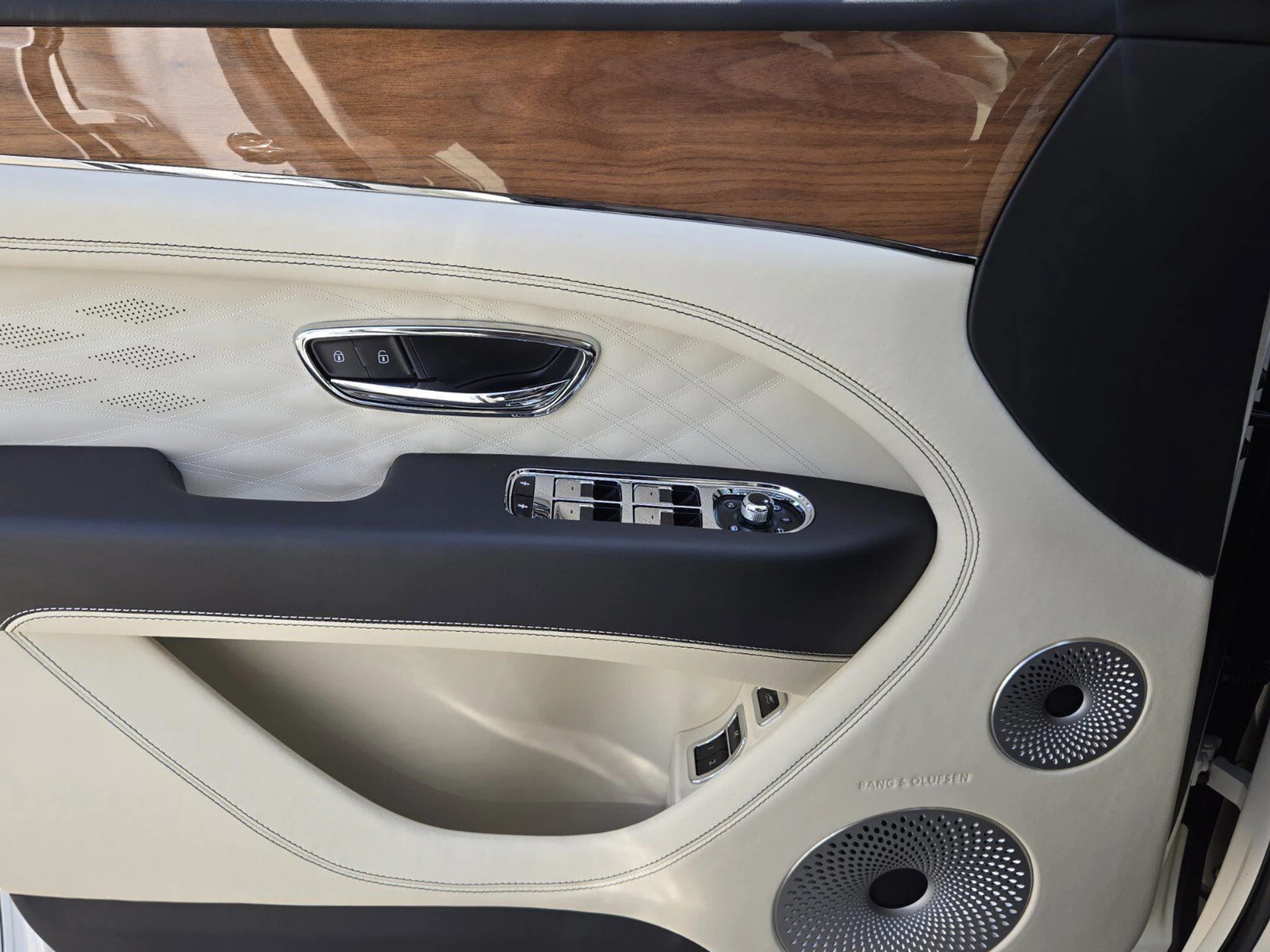 mph045_873179194_d9cfb56e1ec8c98e2857a097570e331dx_36f7576ae0