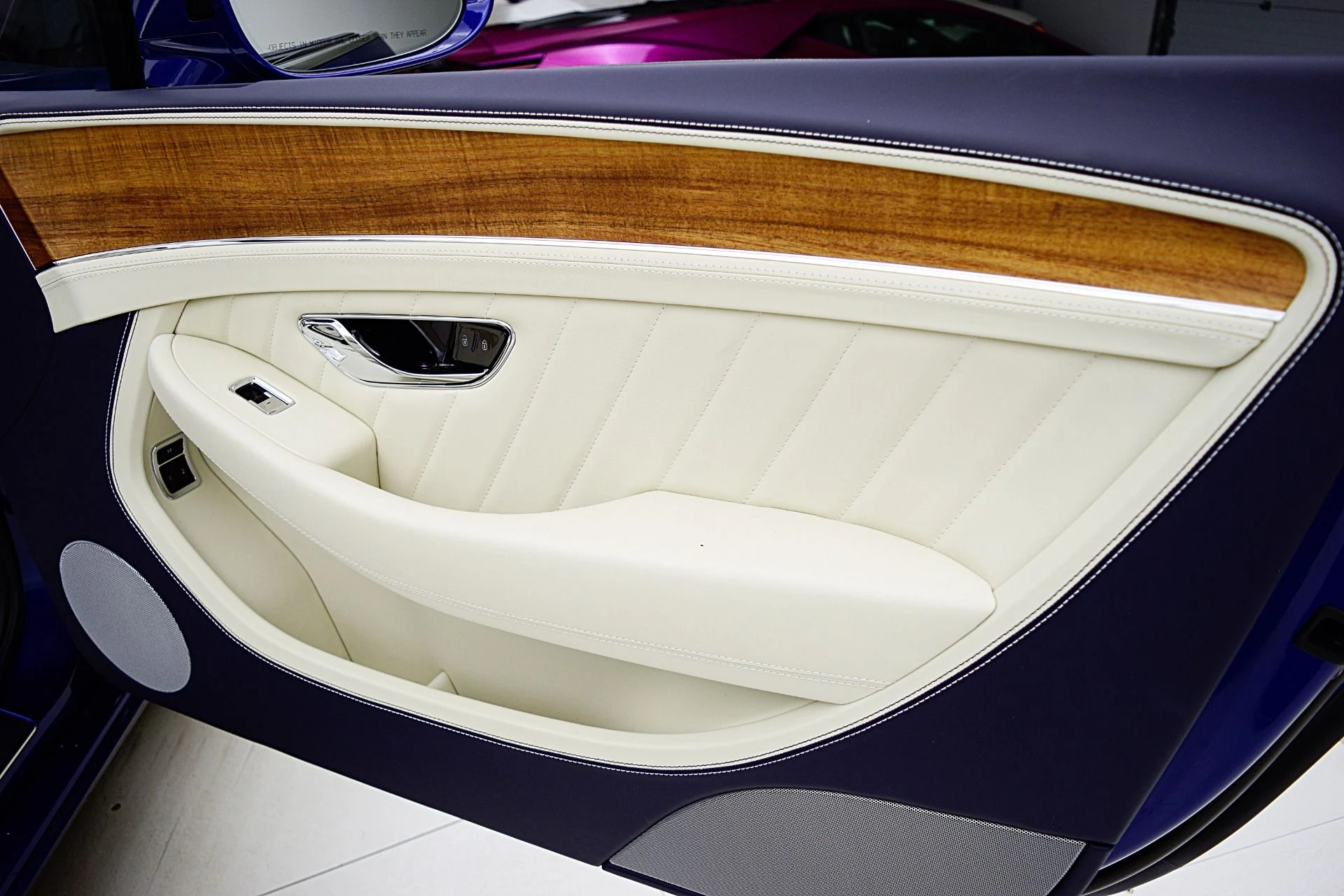 mph045_880667368_Used_2024_Bentley_Continental_GTC_Edition_8_LEASE_OPTIONS_AVAILABLE_299f1d6fe8