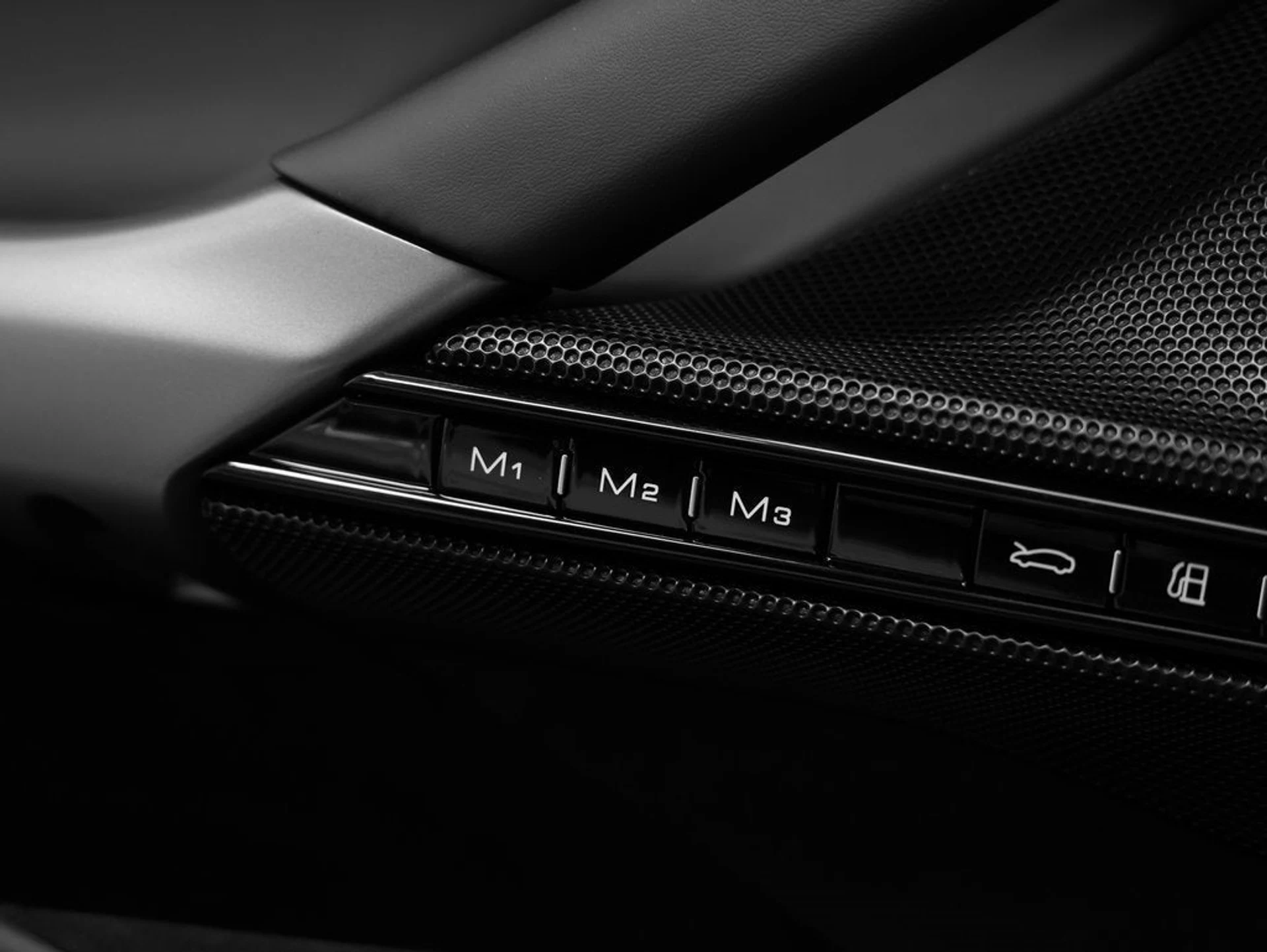 mph045_884103042_46_4cde81d3d6