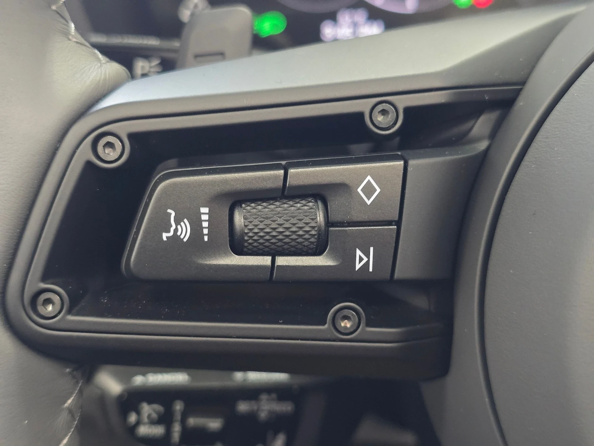 mph045_884873136_52558d88384cb494f964c70eb380c4b2x_c65748f423