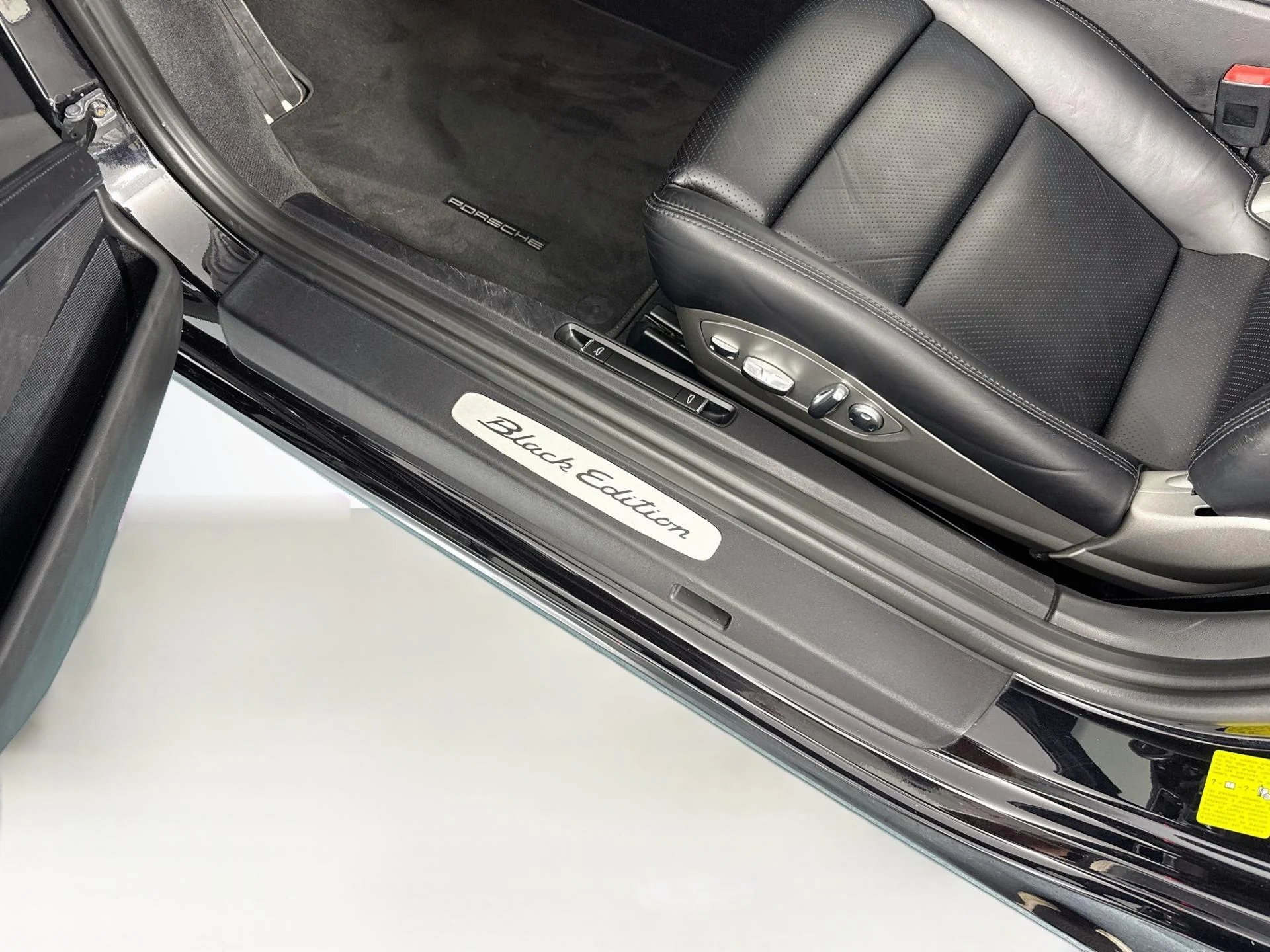 mph045_892728487_Used_2016_Porsche_911_Carrera_Black_Edition_1791478377_90a7630d86