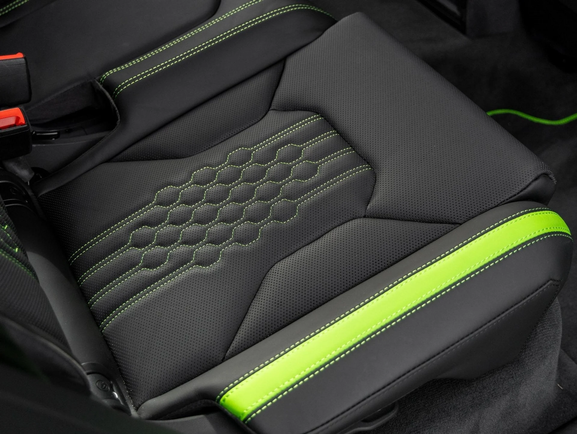 mph045_898673407_46_edd948510f