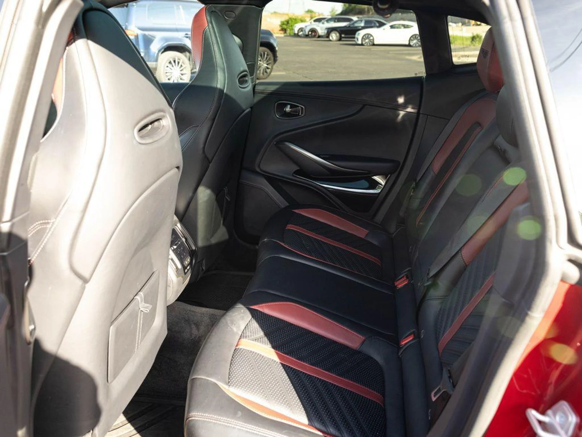 mph045_900844264_507797819_69e1053a0851751bfabf9bb1_a8a74644d9