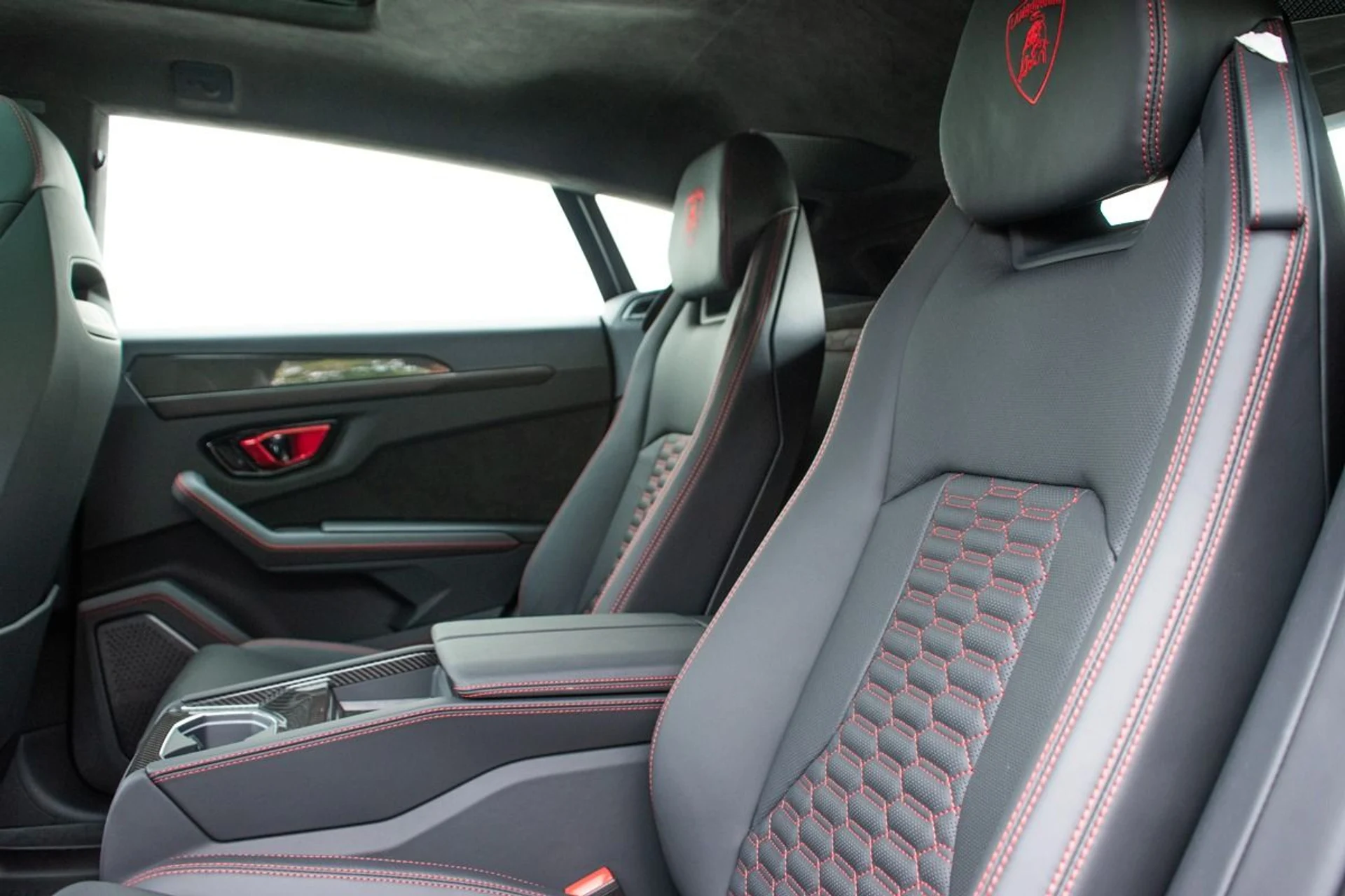 mph045_903871652_Used_2024_Lamborghini_Urus_S_1736004431_c9fd2e1fda