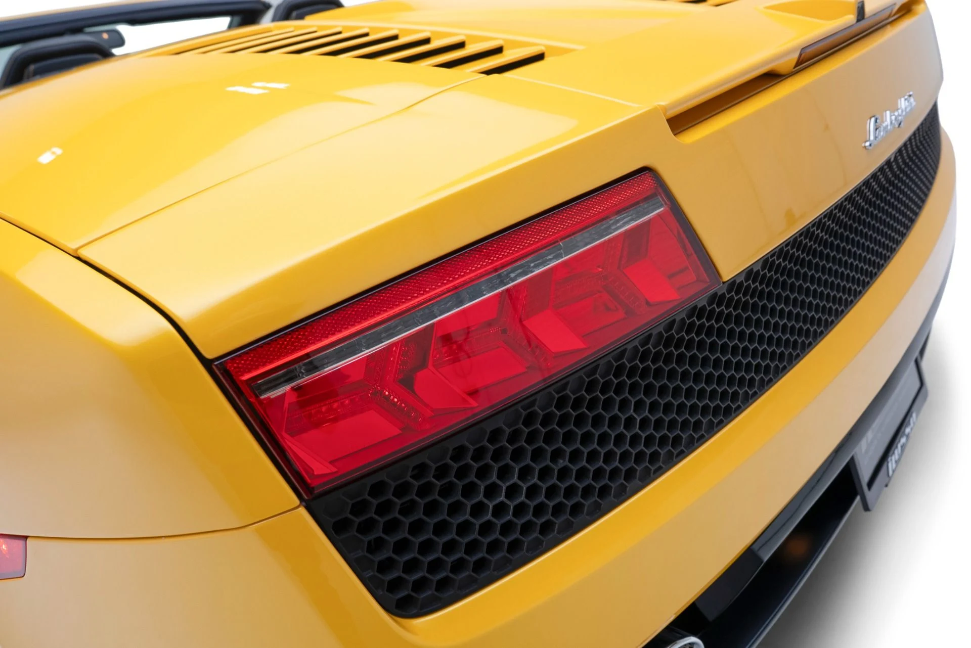 mph045_94452944_Used_2011_Lamborghini_Gallardo_LP_560_4_Spyder_1780329769_59f38dc046