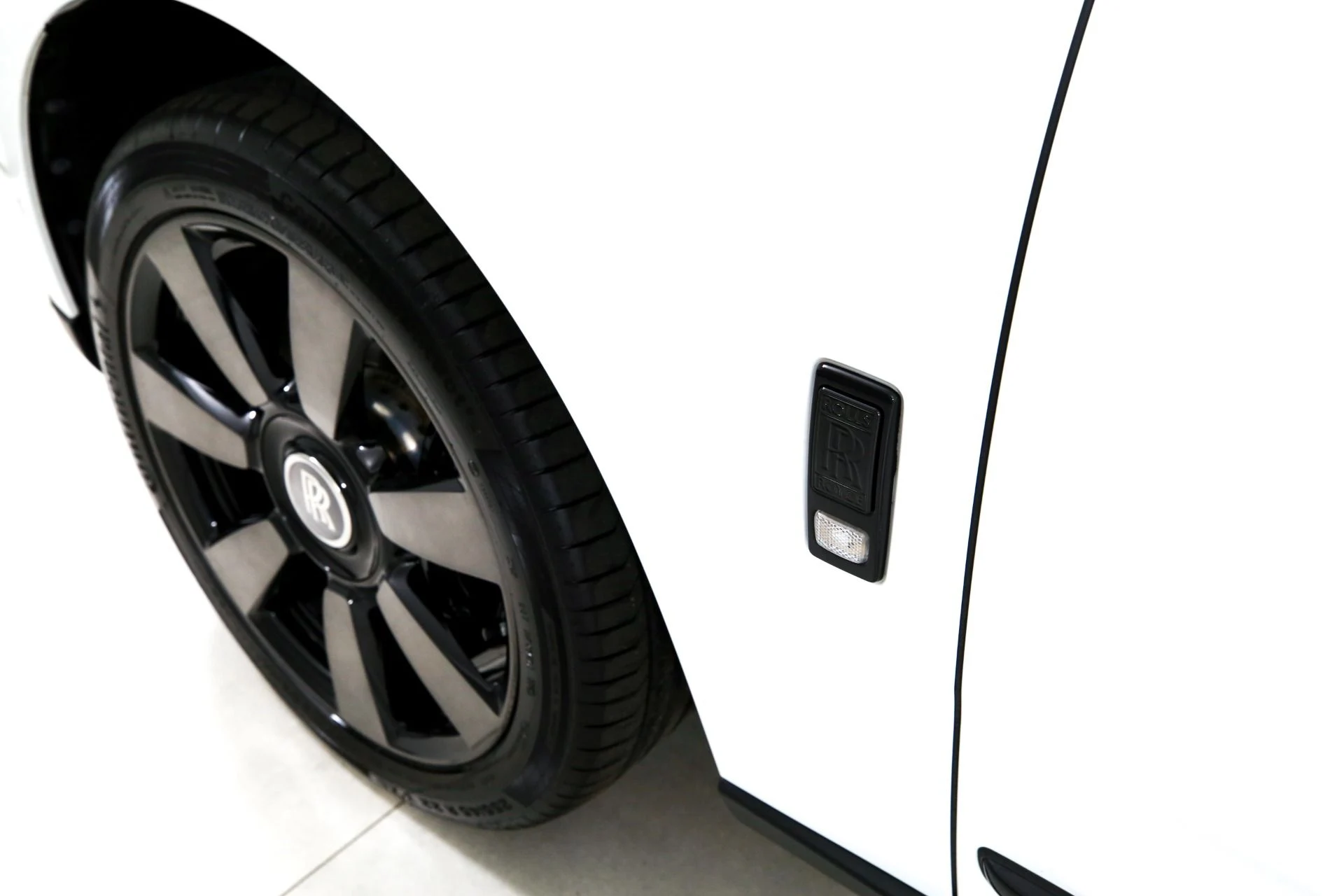 mph045_944563401_Used_2022_Rolls_Royce_Cullinan_1773253709_03962134bf