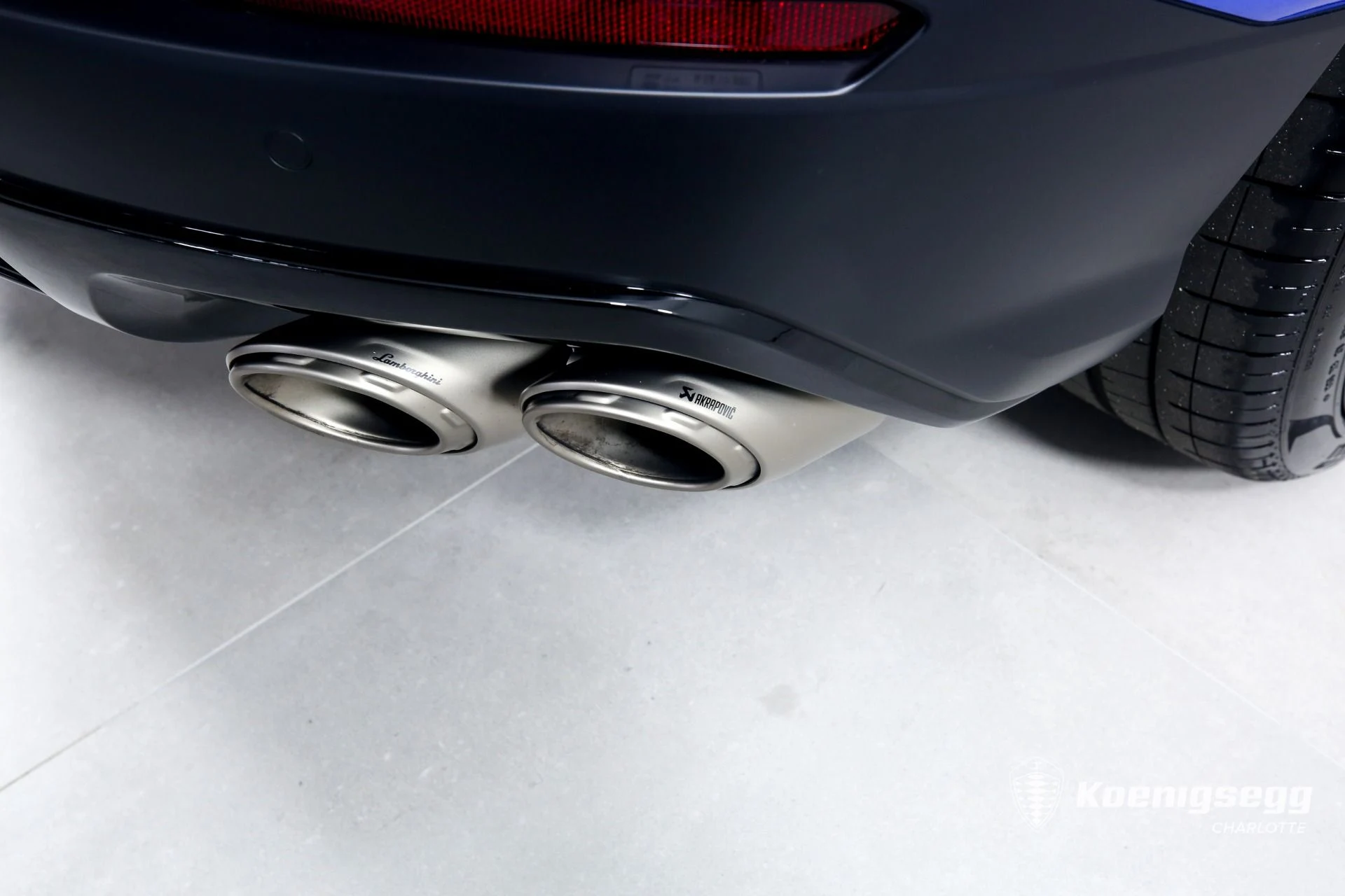 mph045_957371128_Used_2022_Lamborghini_Urus_1696532519_5f9f6b7eaa