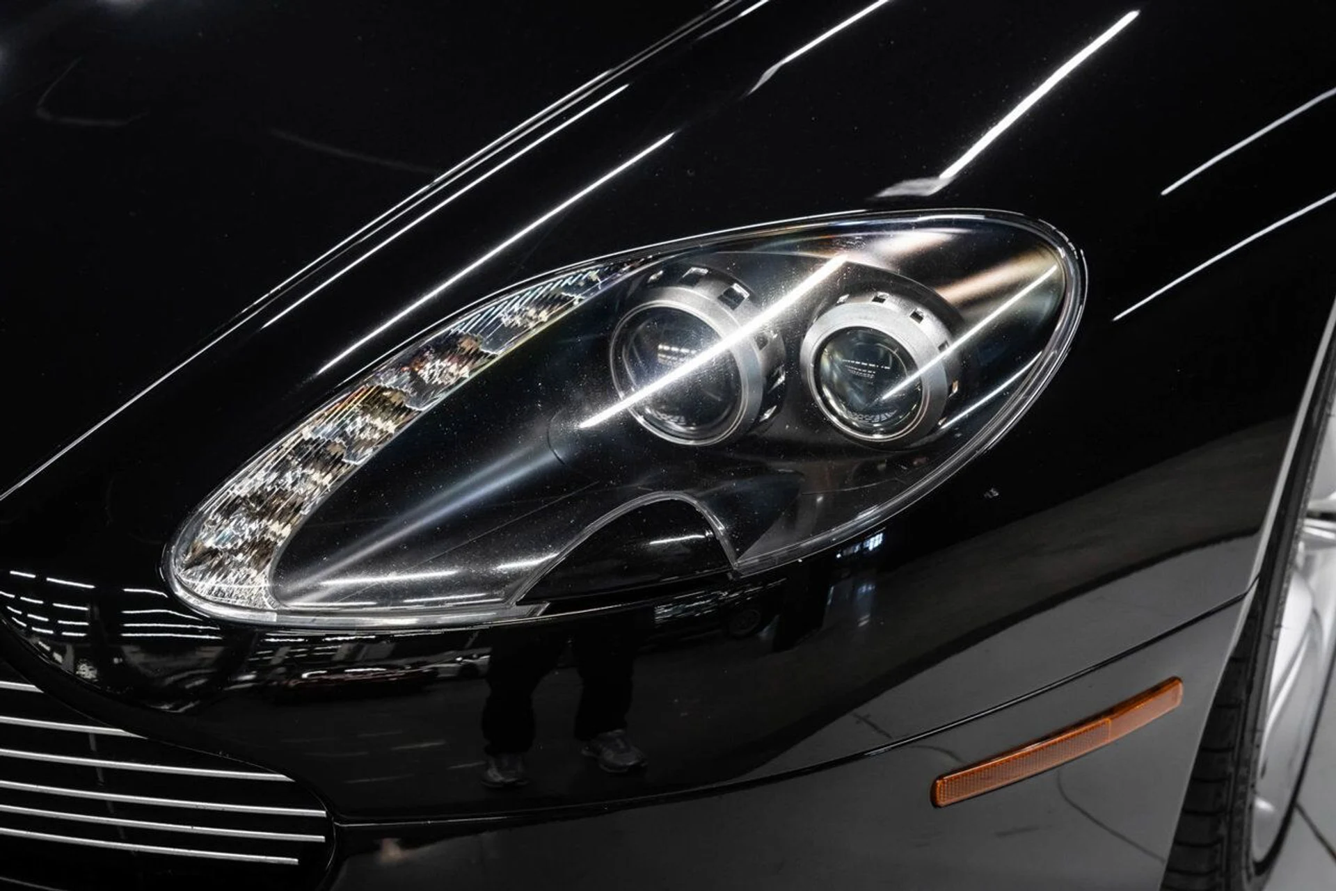mph045_959825229_aston_martin_vantage_2008_f7f78eba7b
